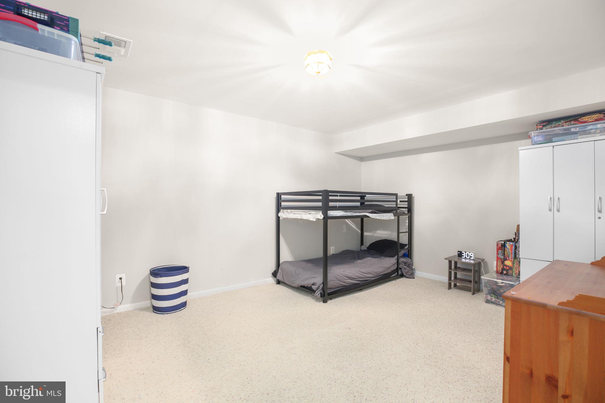 STUARTS CROSSING - Residential