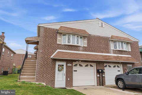 Townhouse For Sale - 7912 Calvert Street<br/> PHILADELPHIA, PA 19152