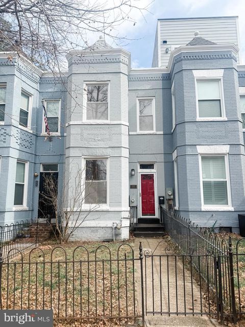 633 12TH STREET NE WASHINGTON DC 20002