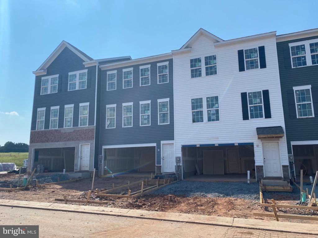 TUSCARORA CREEK - Residential