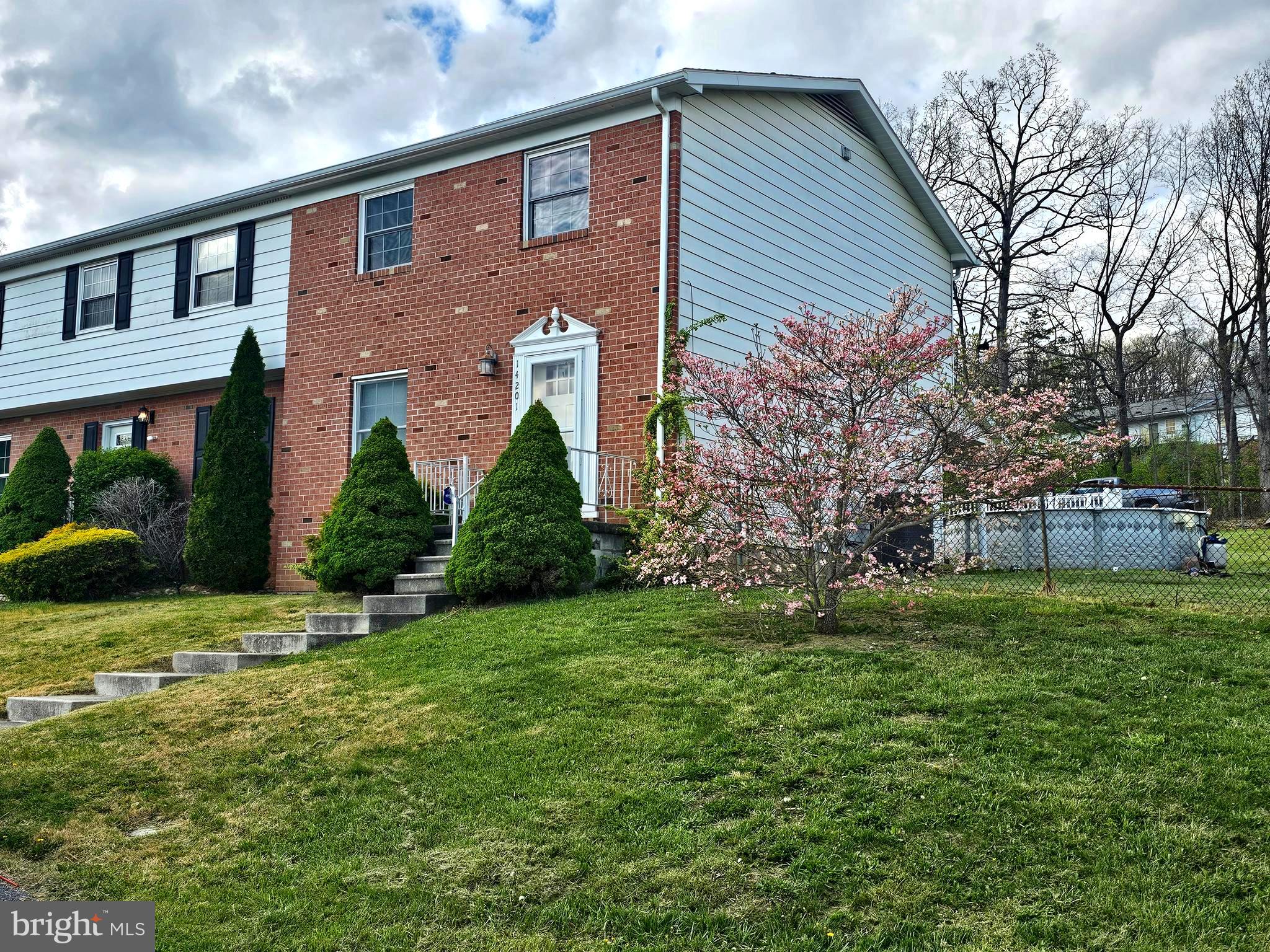 GLEN OAKS - Residential