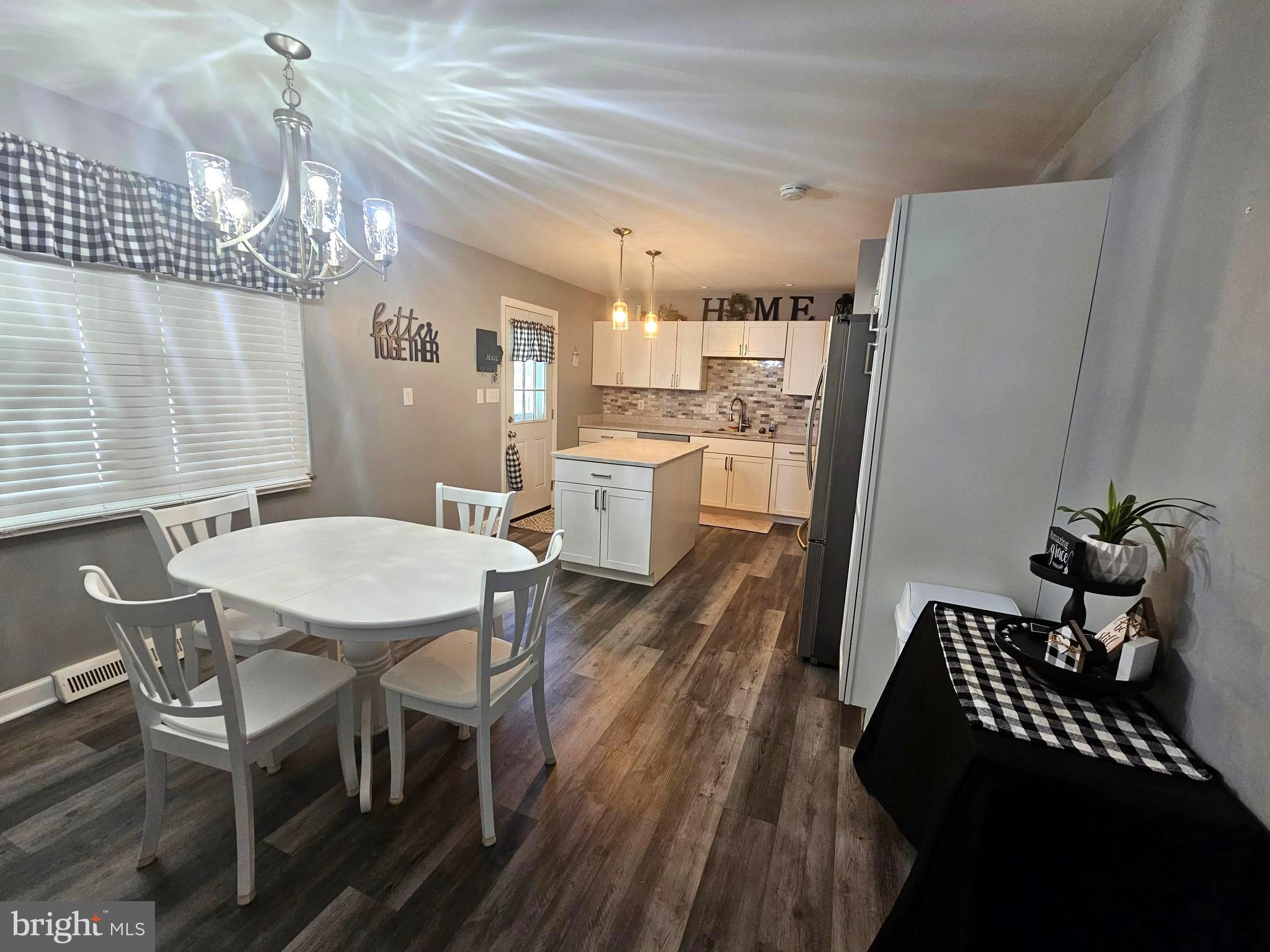 GLEN OAKS - Residential