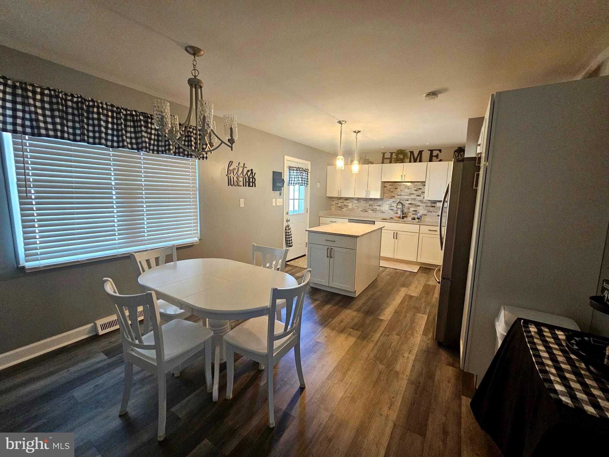 GLEN OAKS - Residential