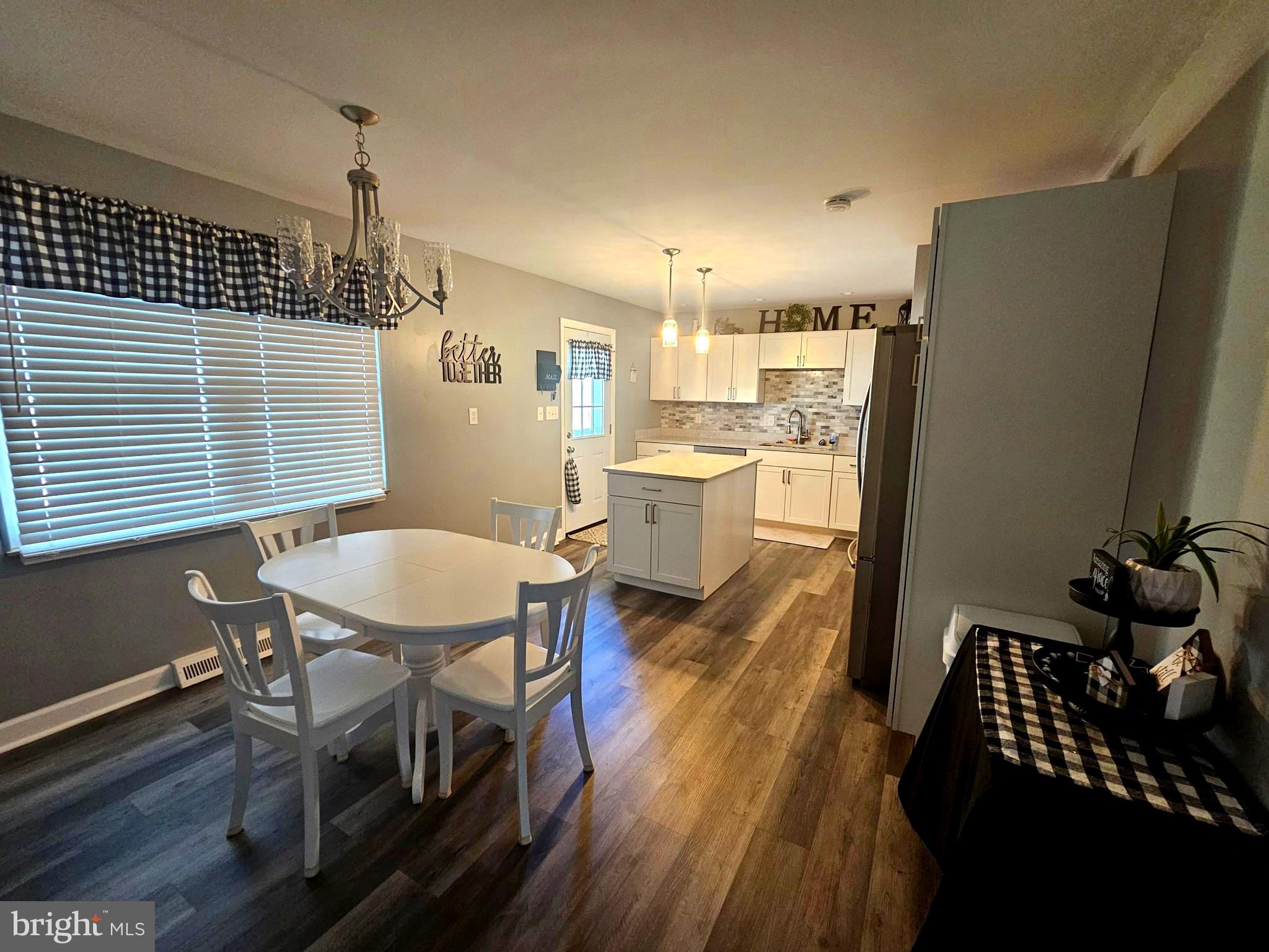 GLEN OAKS - Residential