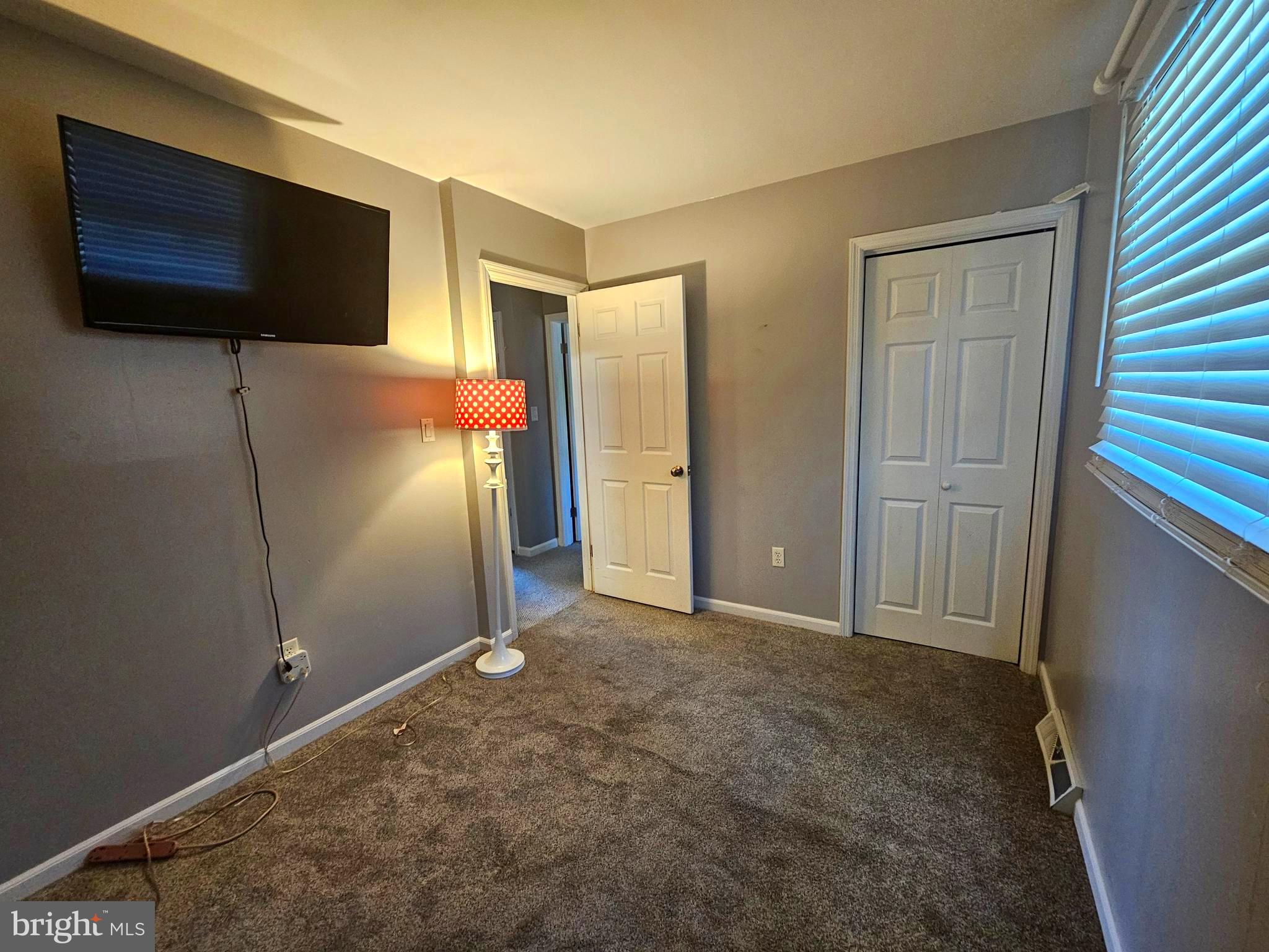 GLEN OAKS - Residential