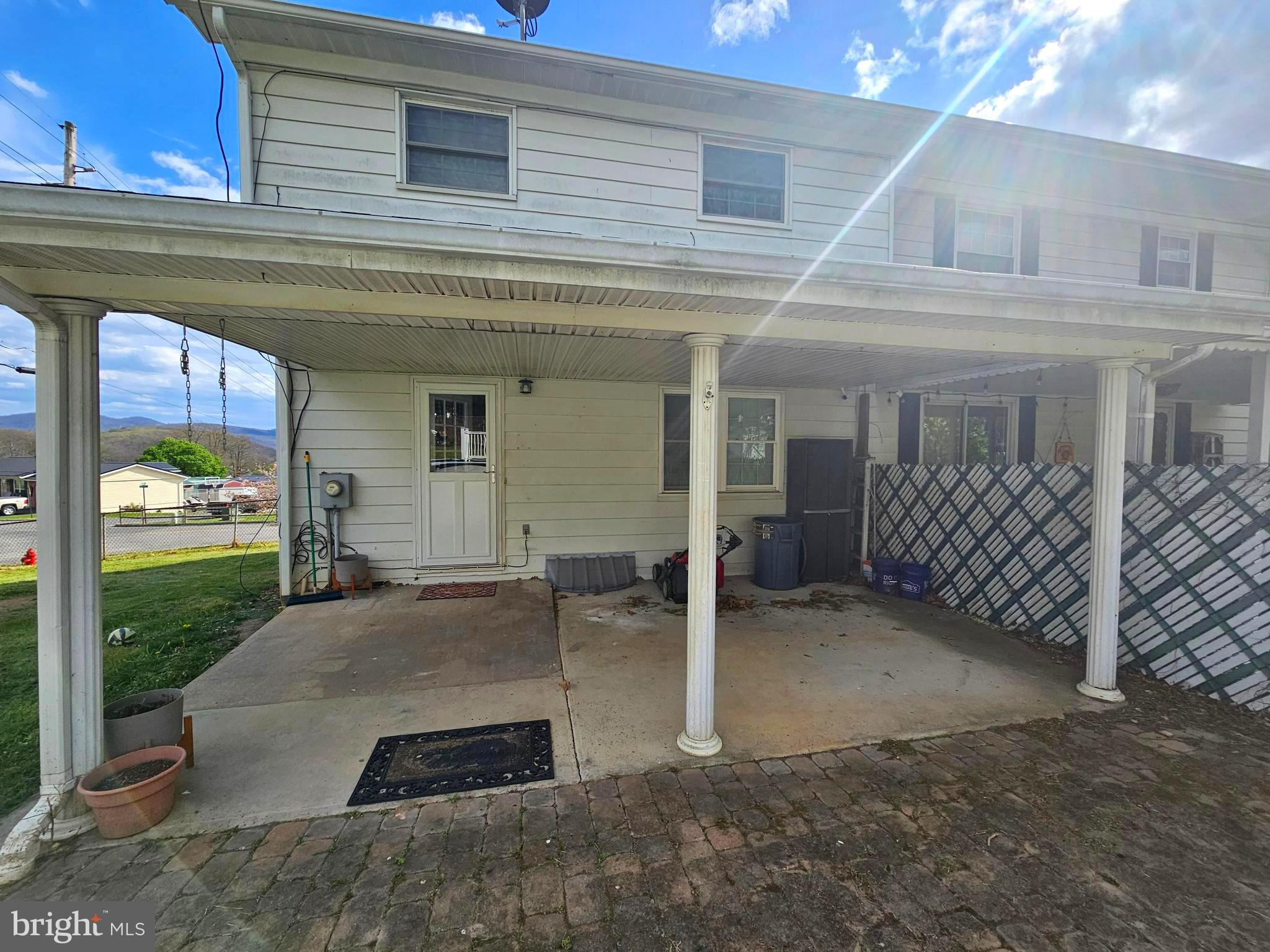 GLEN OAKS - Residential