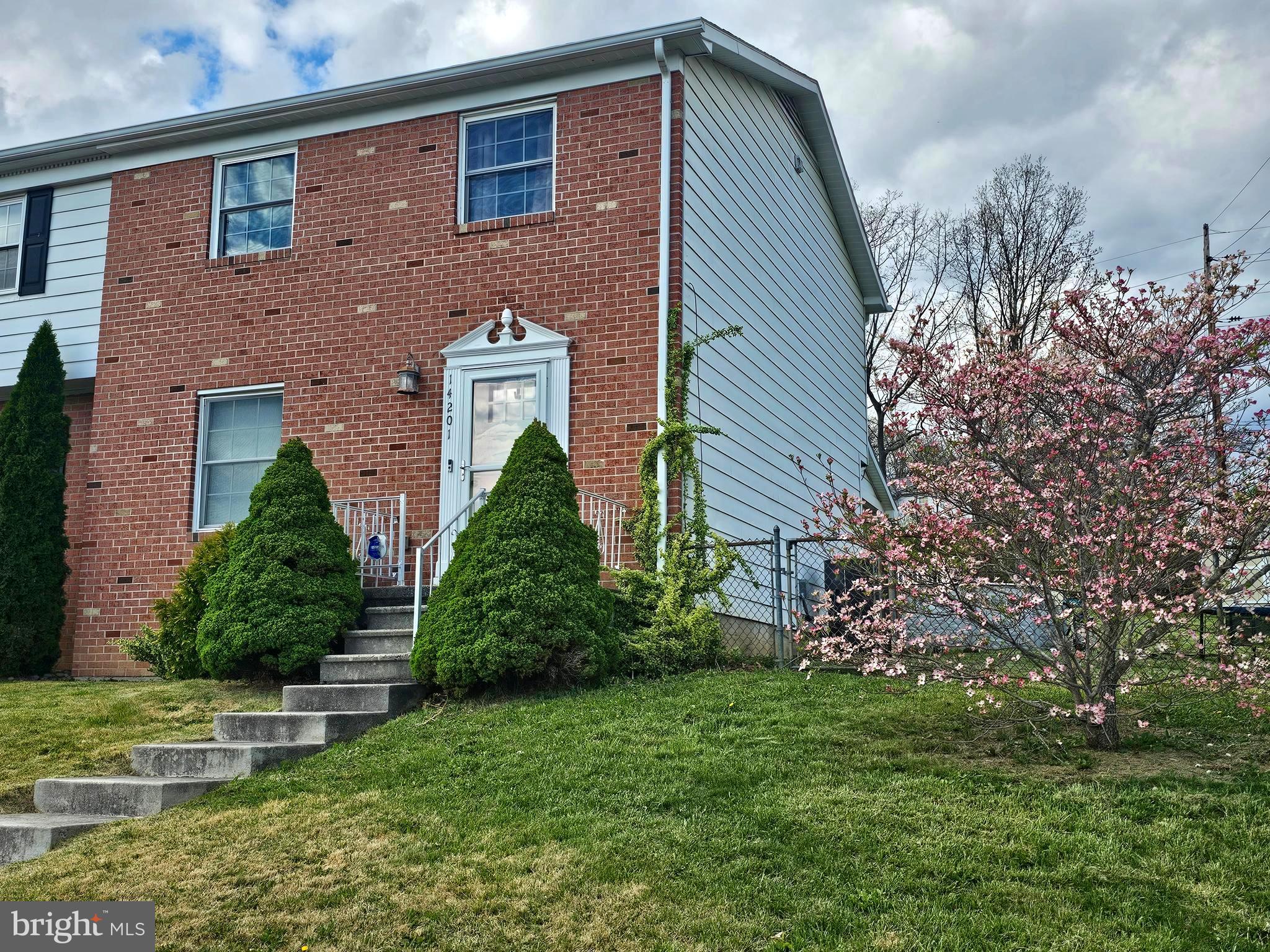 GLEN OAKS - Residential