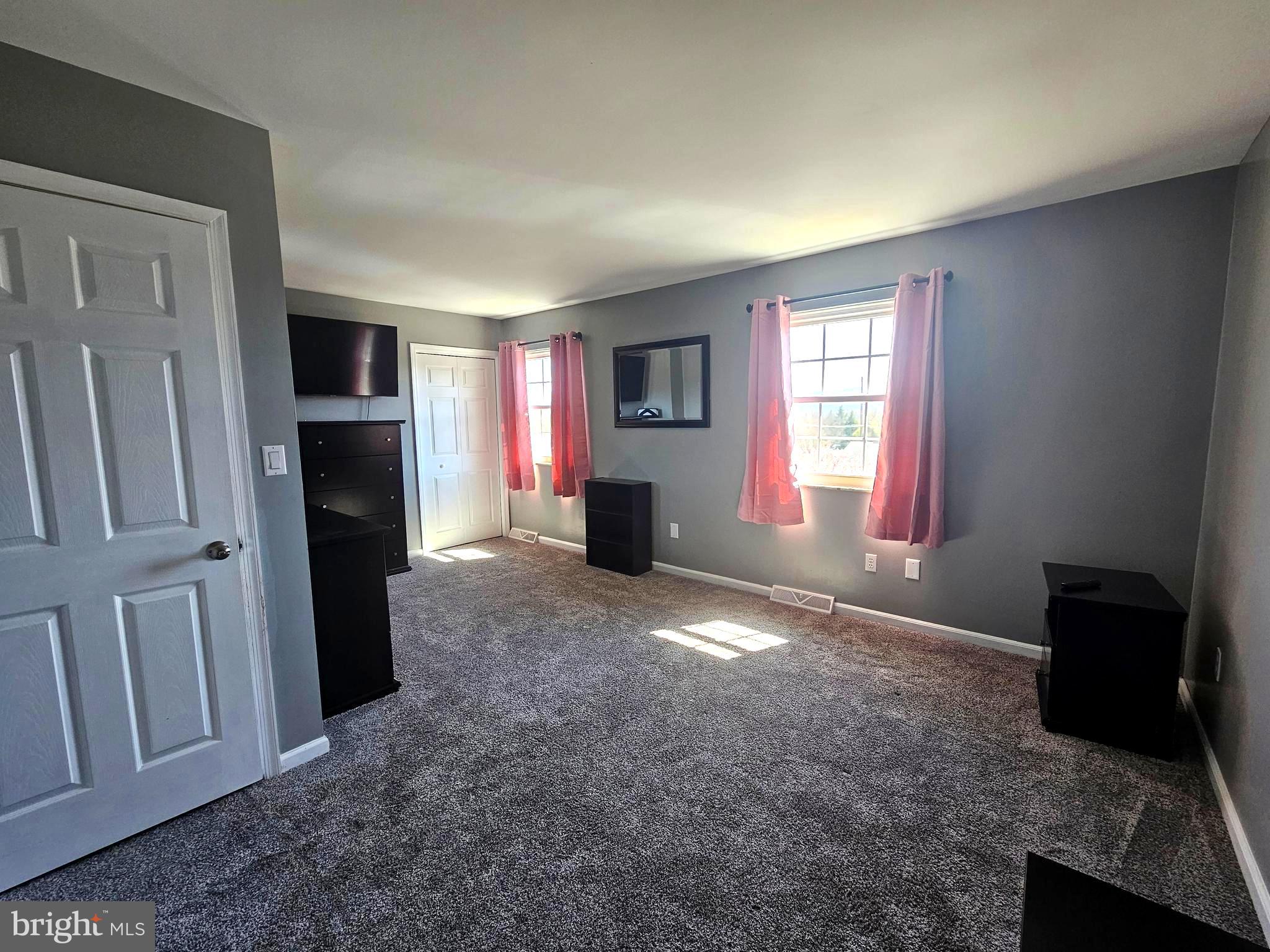 GLEN OAKS - Residential