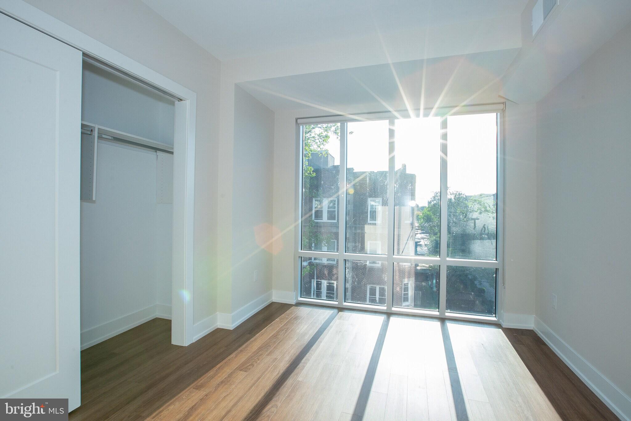 UNIVERSITY CITY - Residential Lease