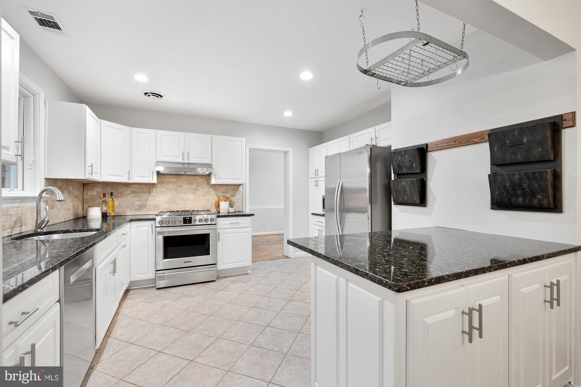 BELLE HAVEN TERRACE - Residential