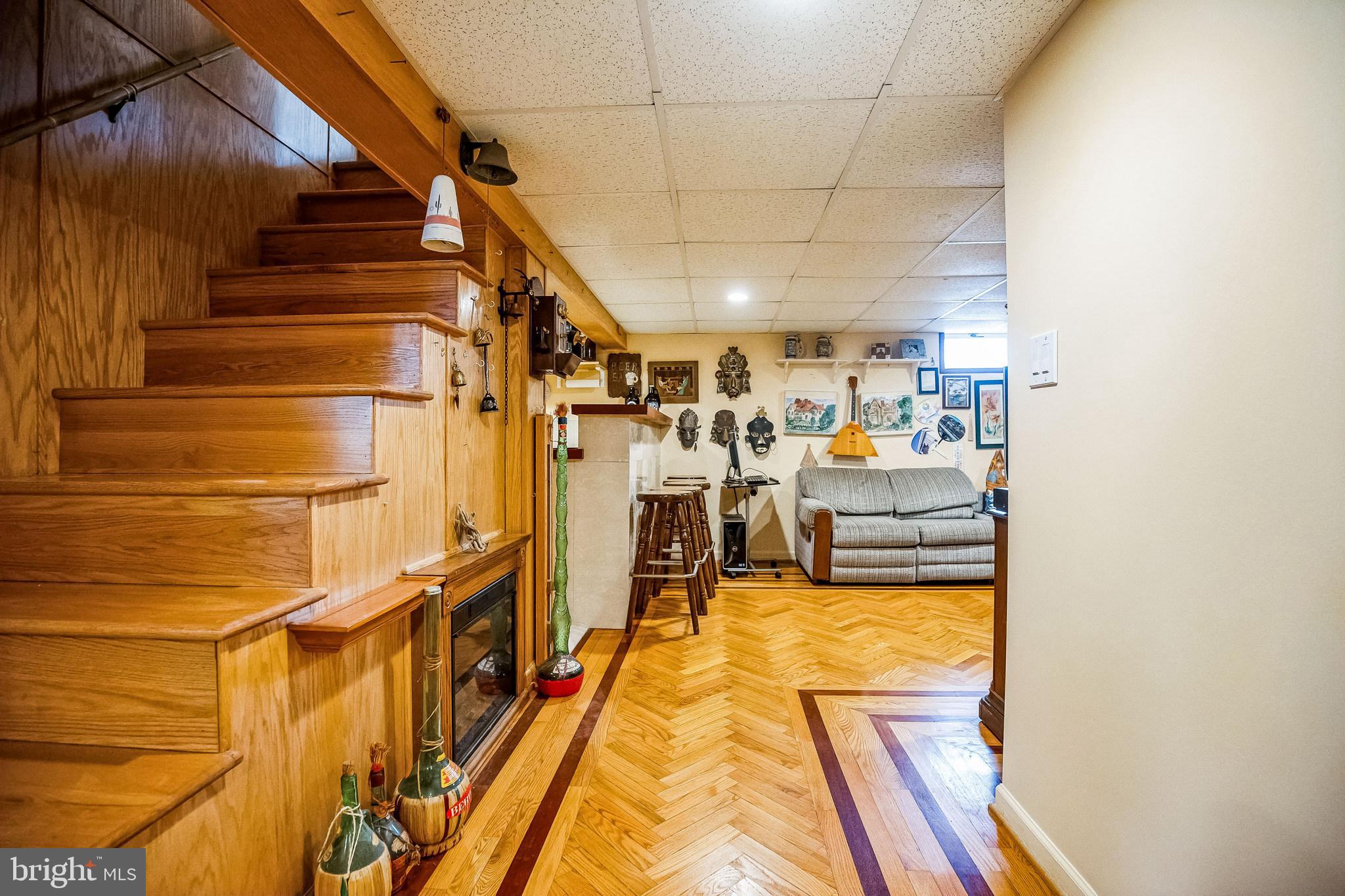 GLENSIDE - Residential