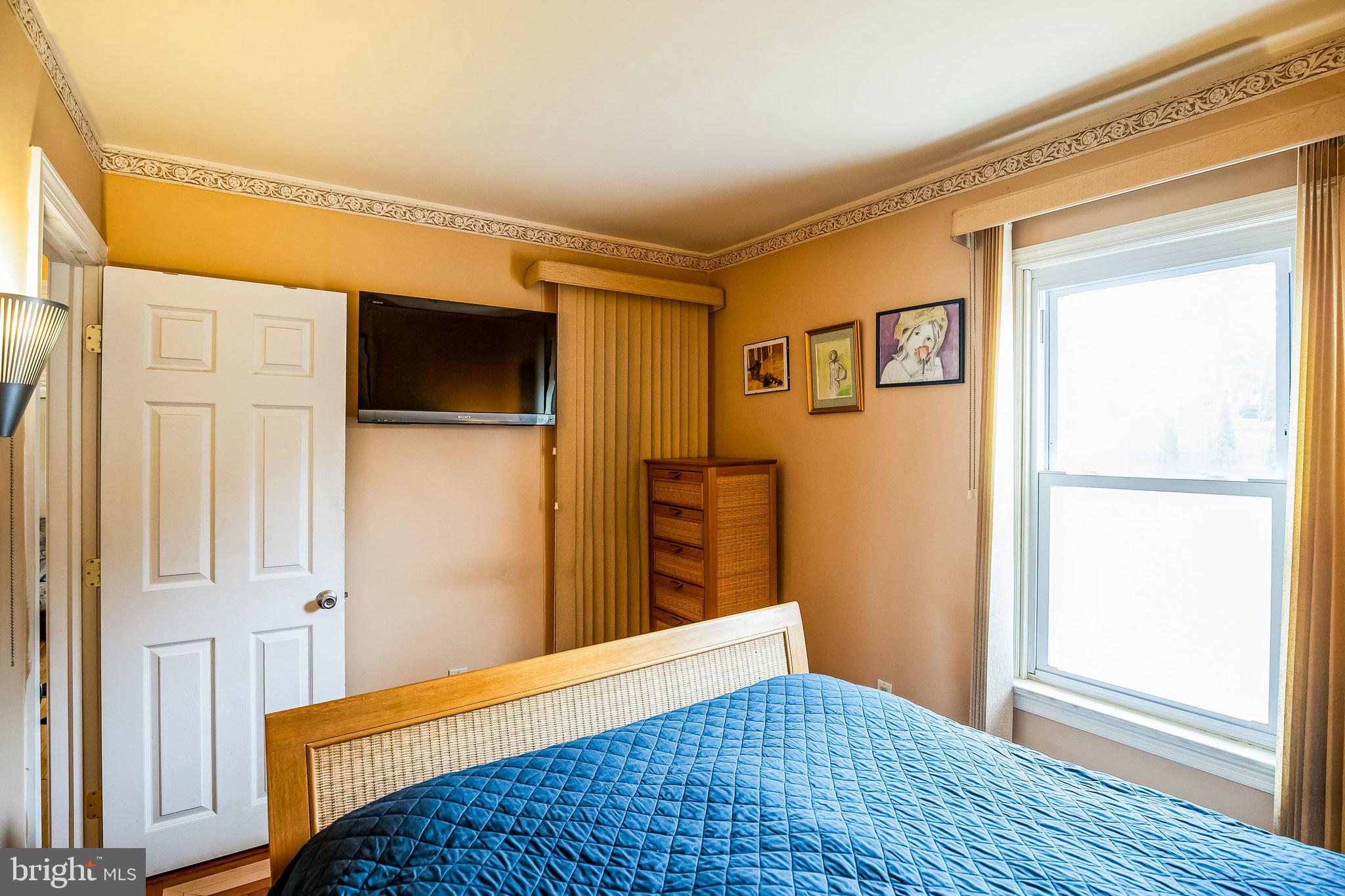 GLENSIDE - Residential