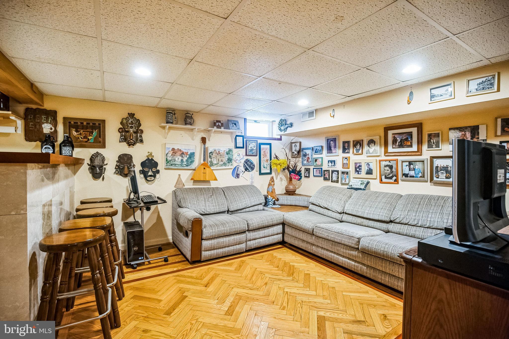 GLENSIDE - Residential