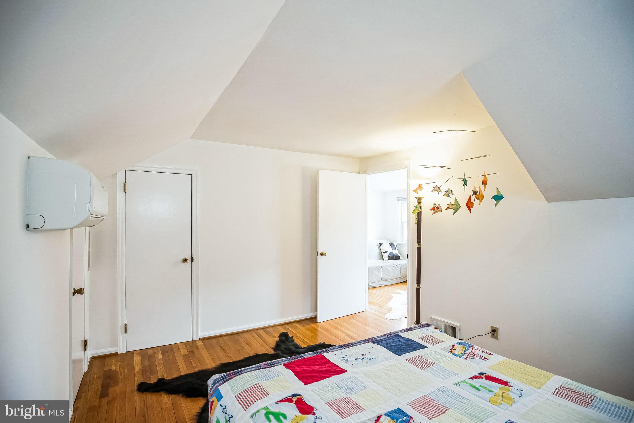 GLENSIDE - Residential