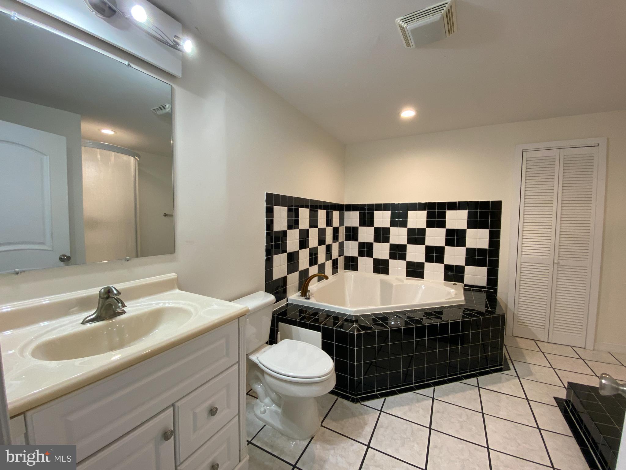 INDIAN CREEK ESTATES SUB - Residential