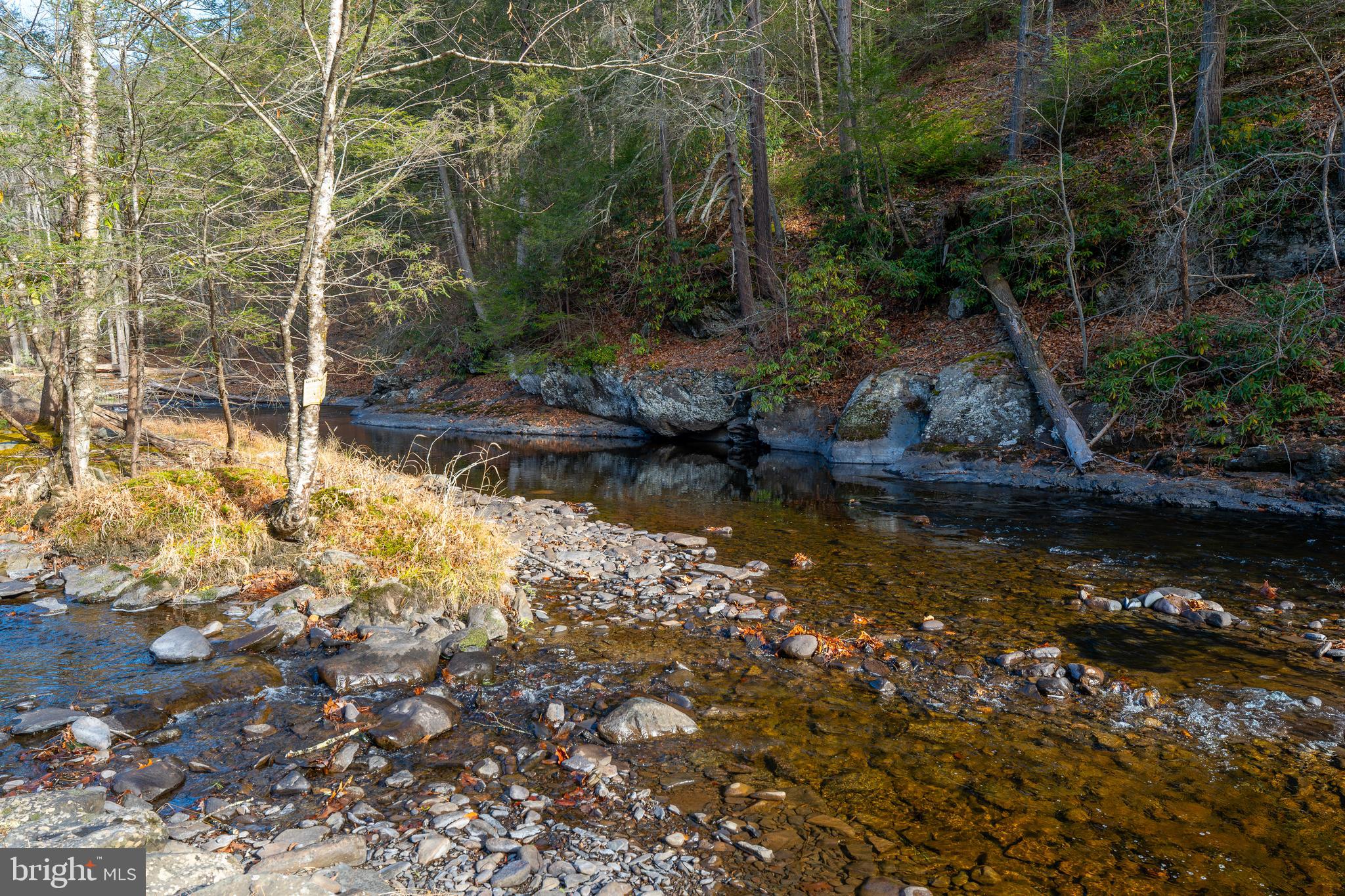 WINONA LAKES - Residential