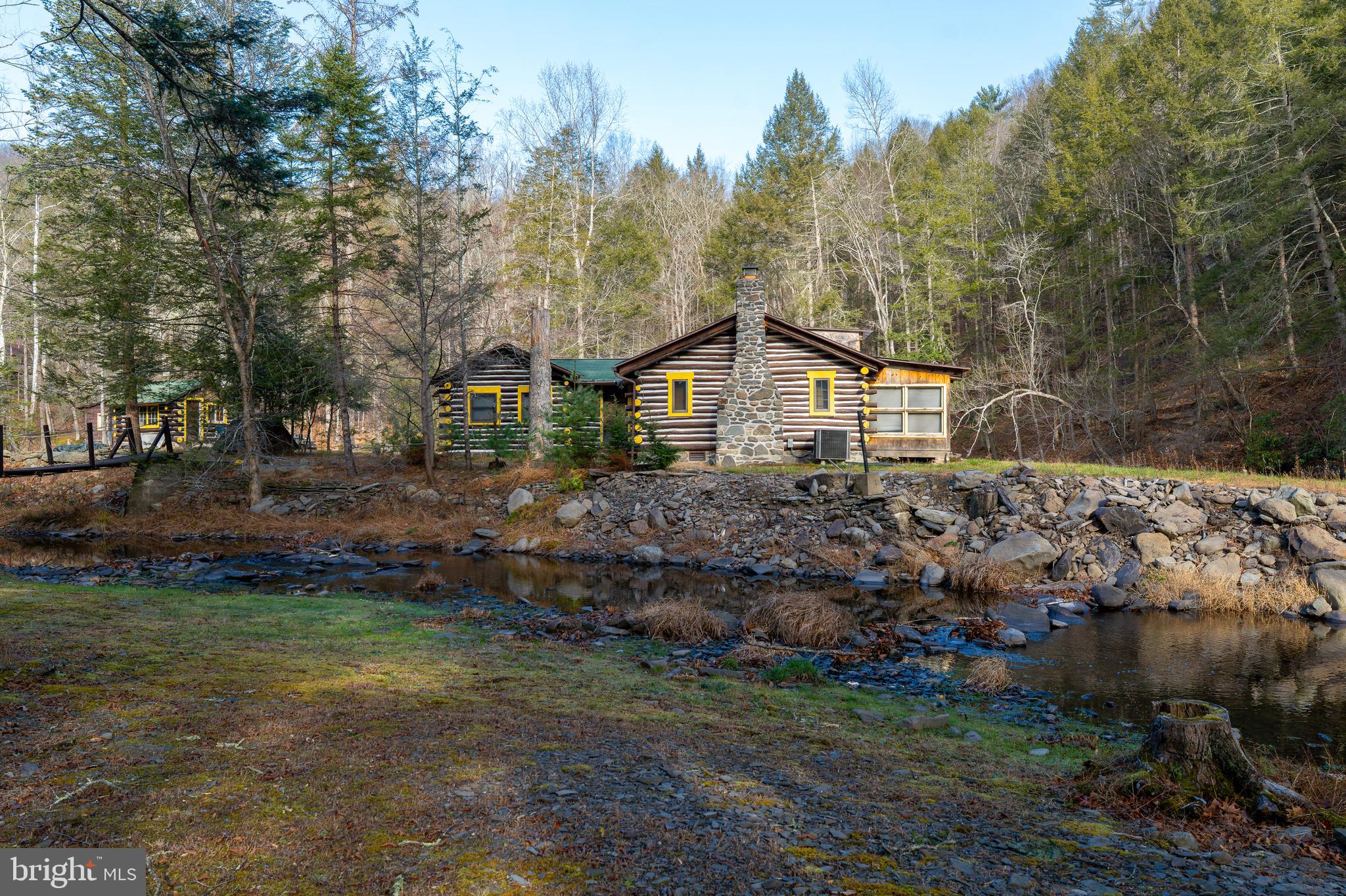 WINONA LAKES - Residential