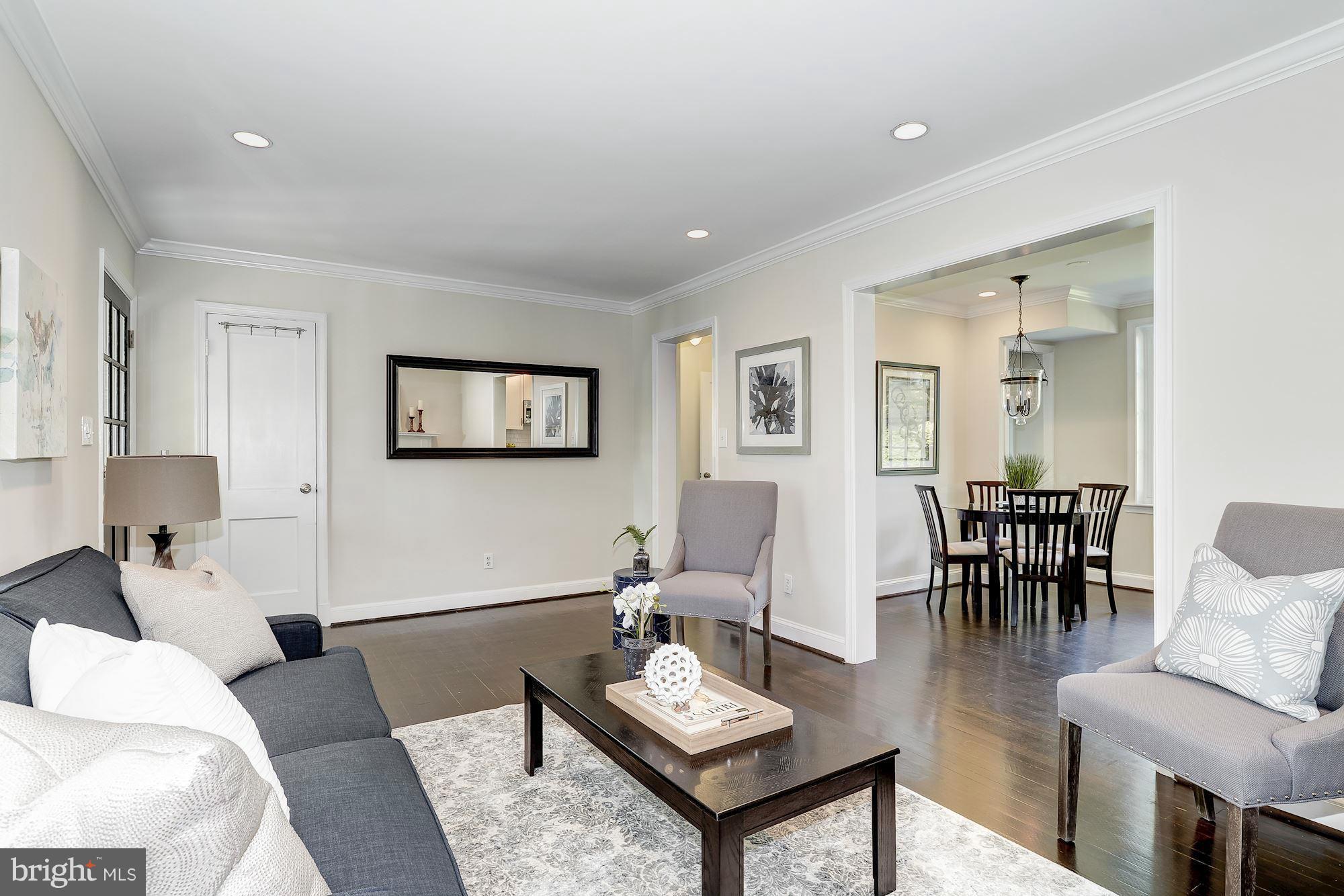 HENDRY ESTATES - Residential