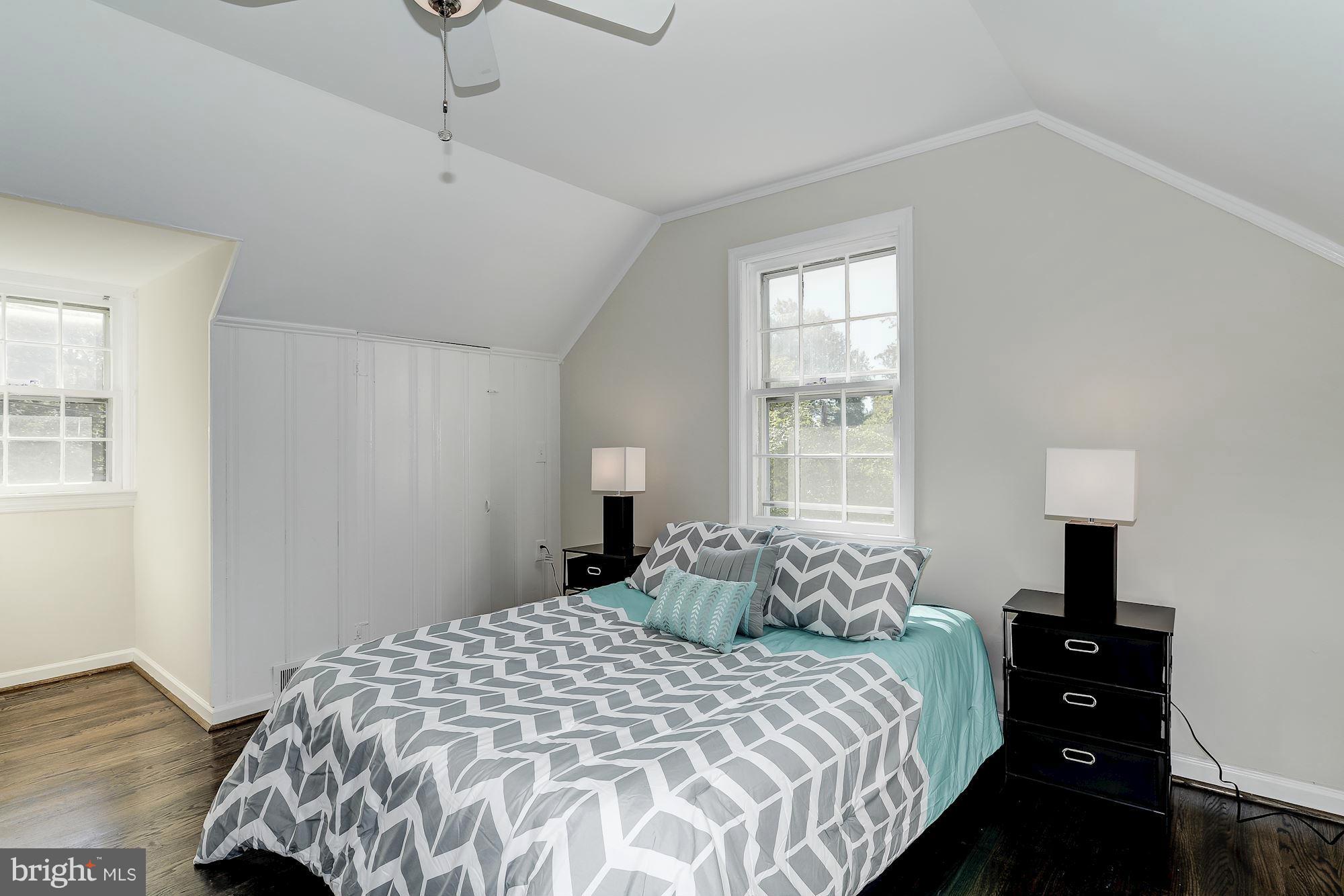 HENDRY ESTATES - Residential