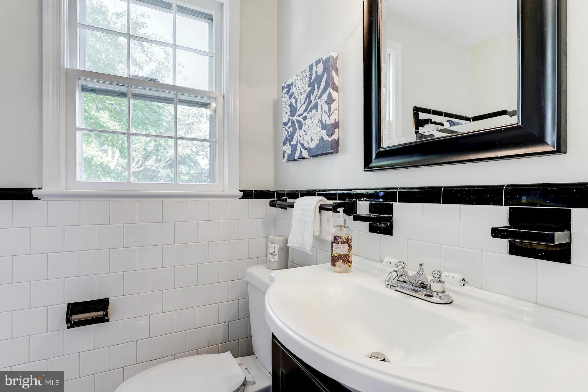 HENDRY ESTATES - Residential