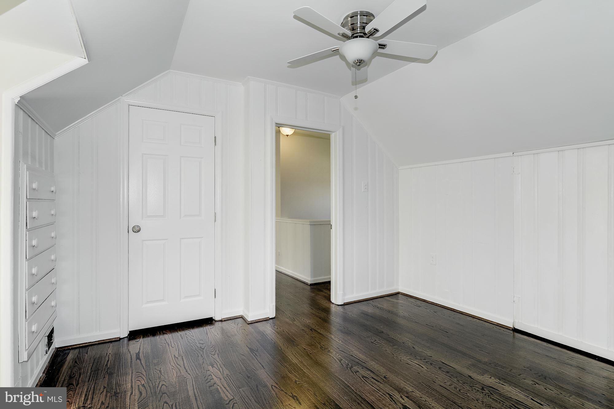 HENDRY ESTATES - Residential