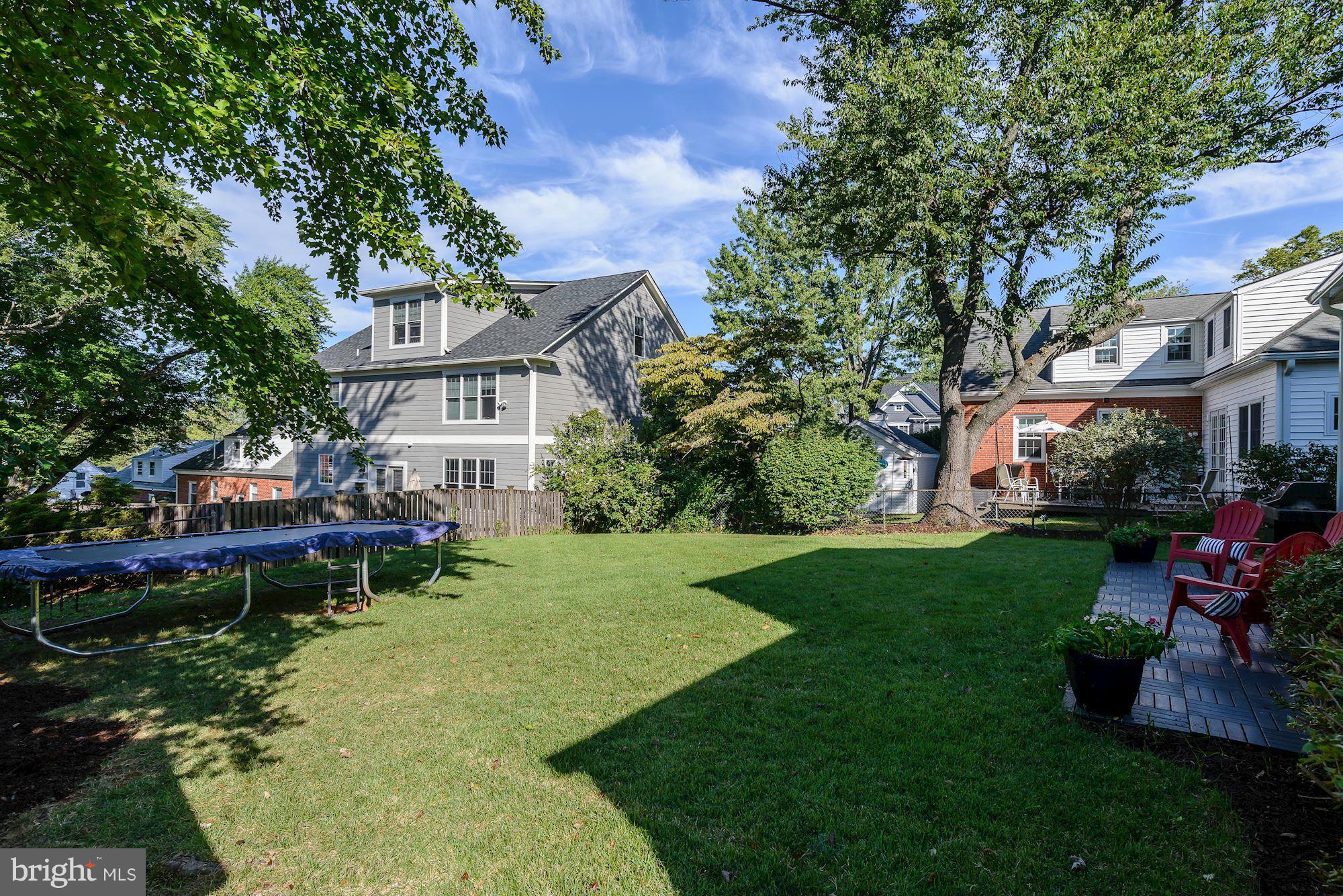 HENDRY ESTATES - Residential