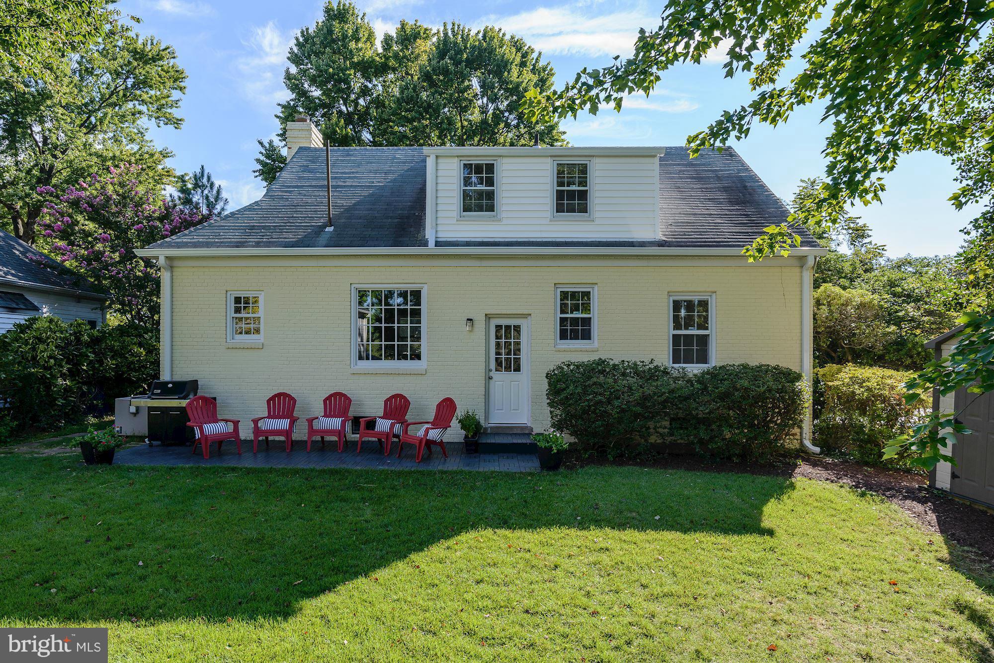 HENDRY ESTATES - Residential