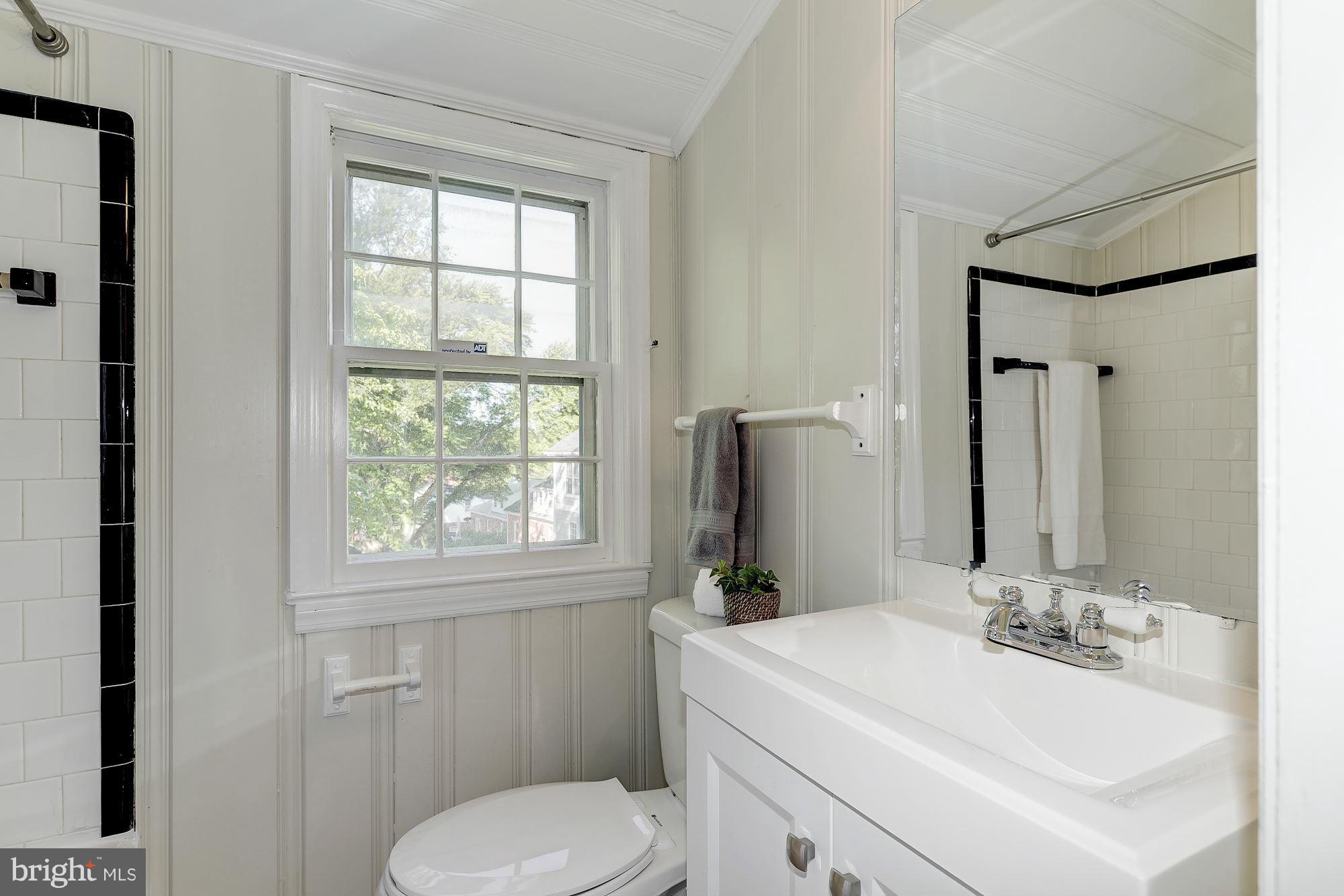 HENDRY ESTATES - Residential