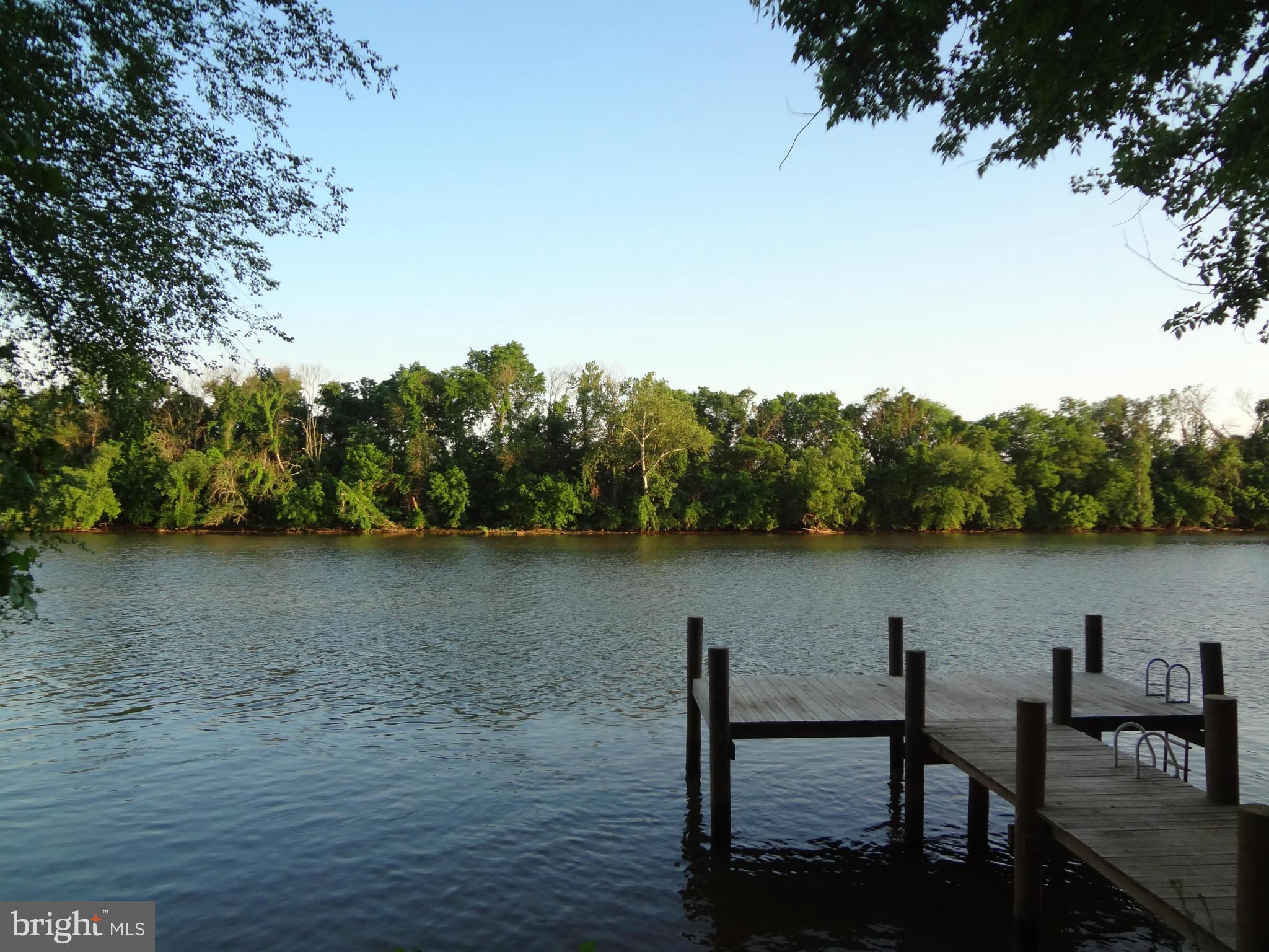 RIVER BEND - Residential