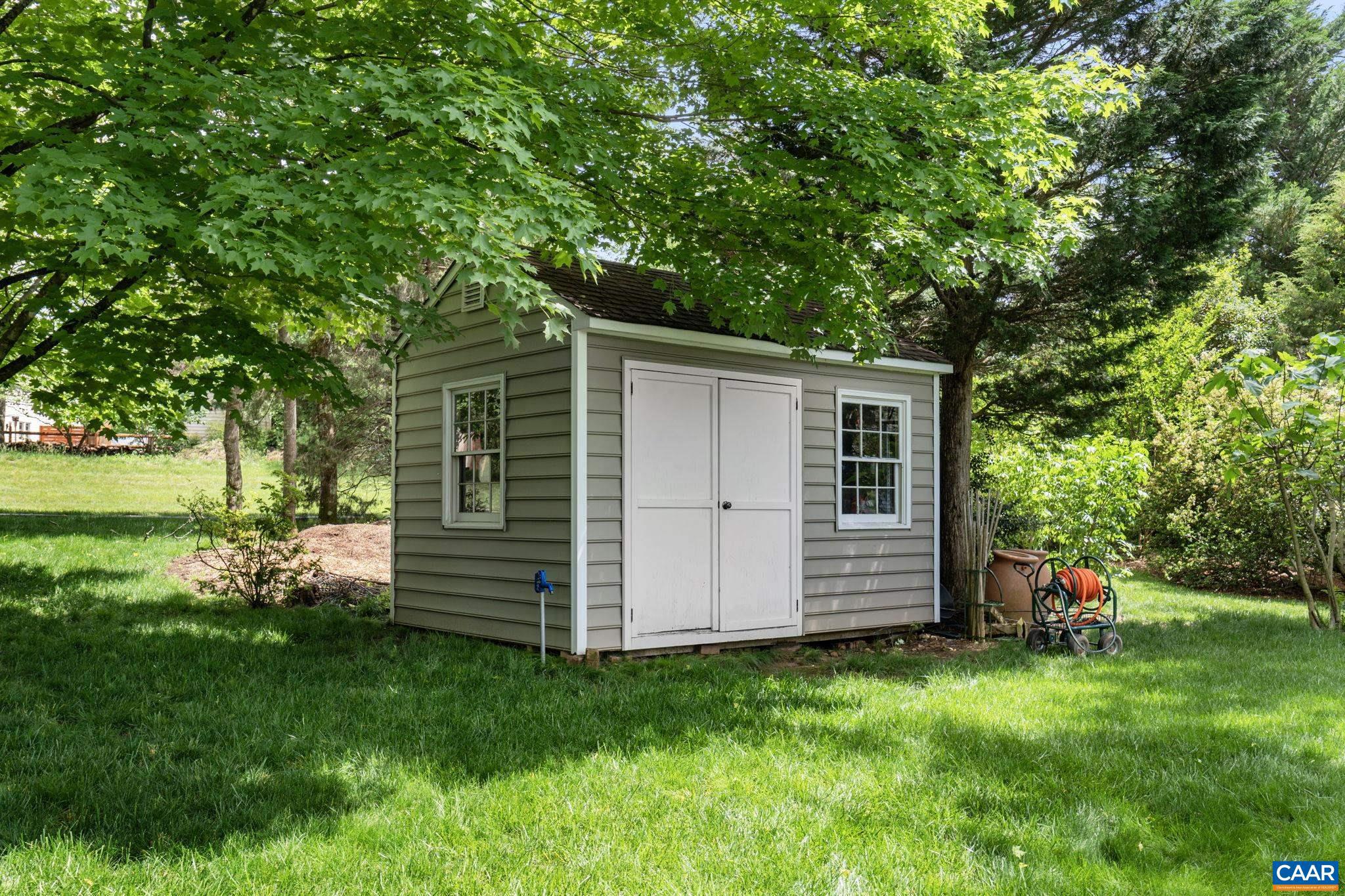 FOREST LAKES - Residential