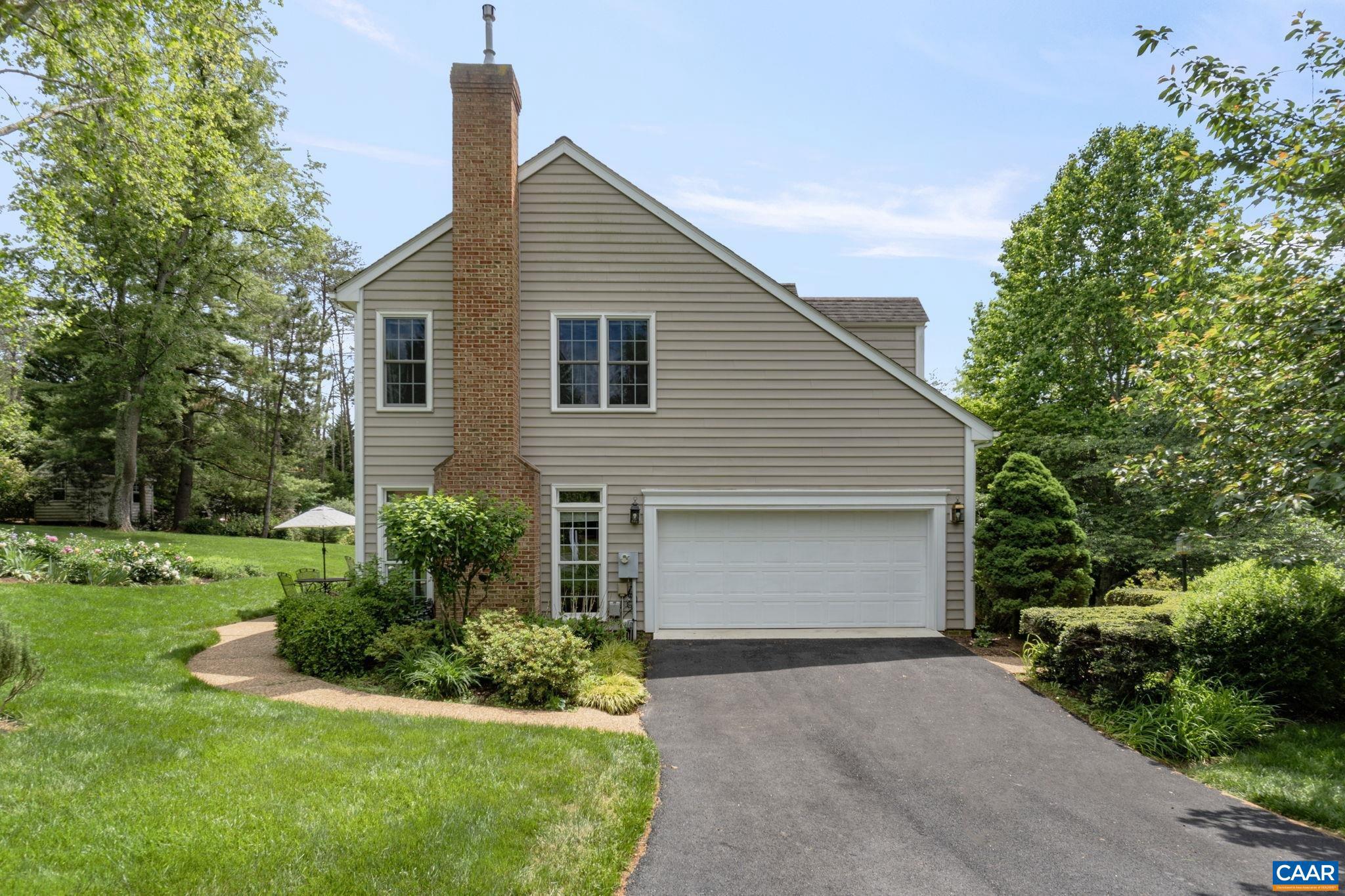 FOREST LAKES - Residential