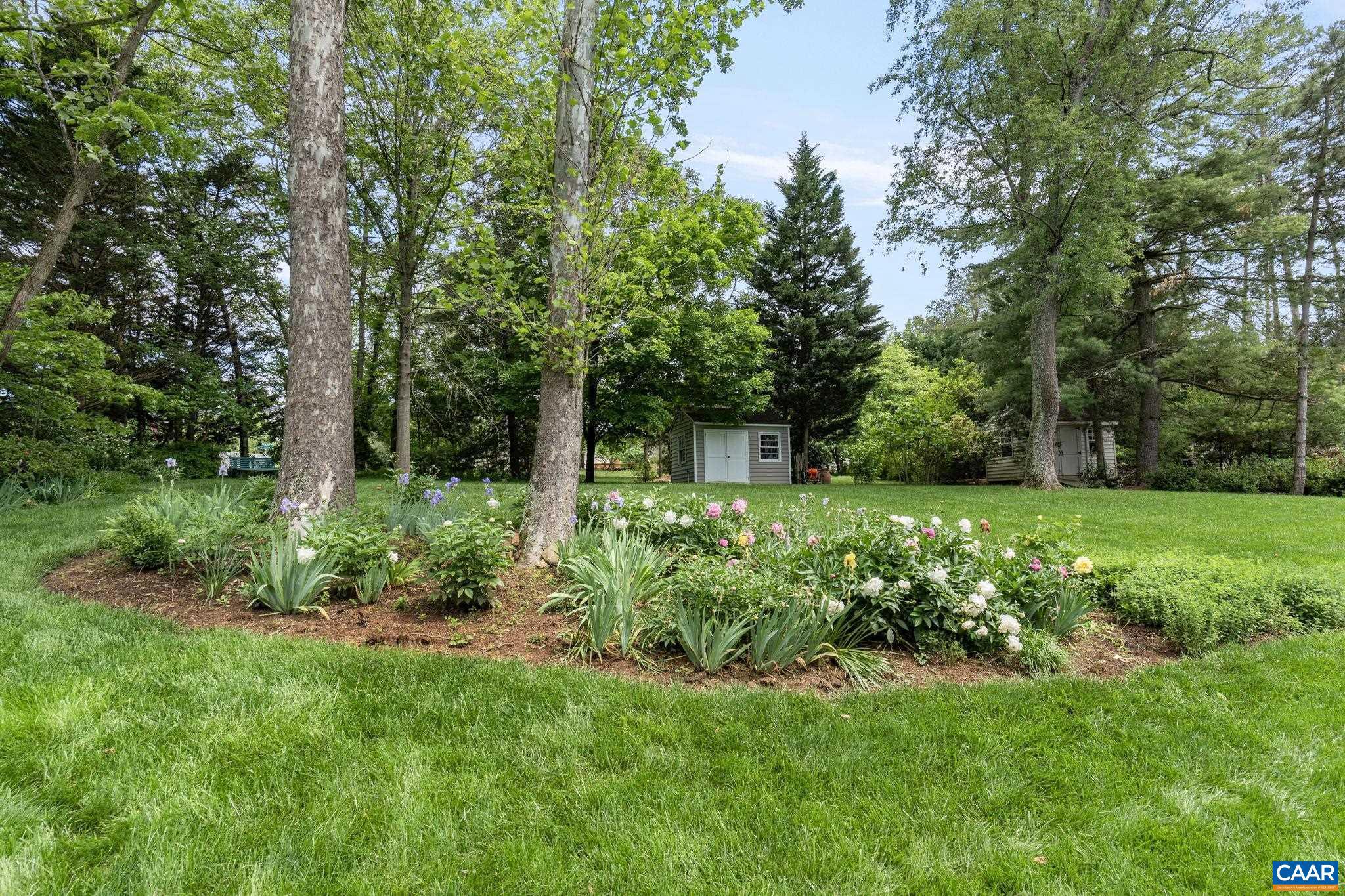 FOREST LAKES - Residential