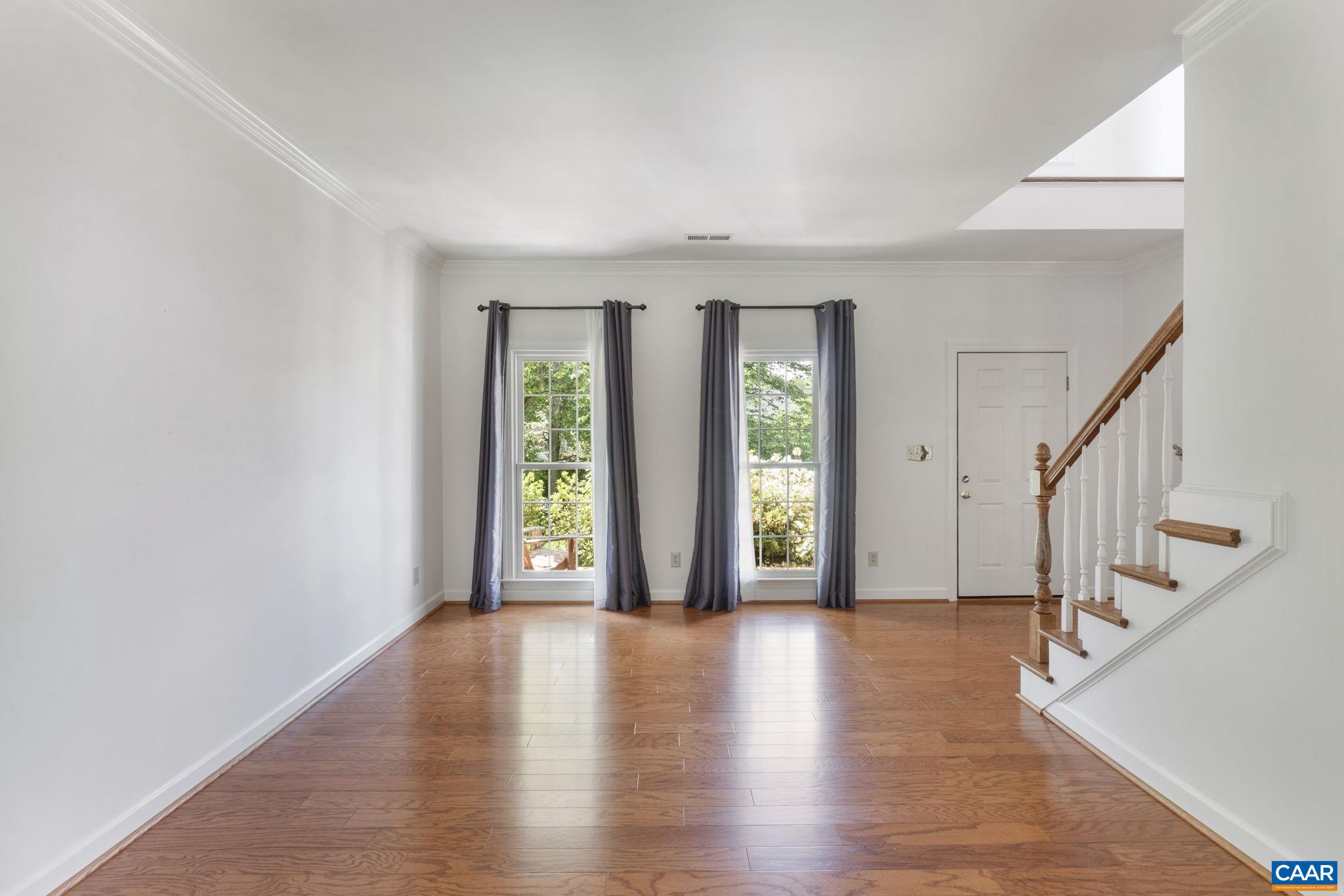 FOREST LAKES - Residential