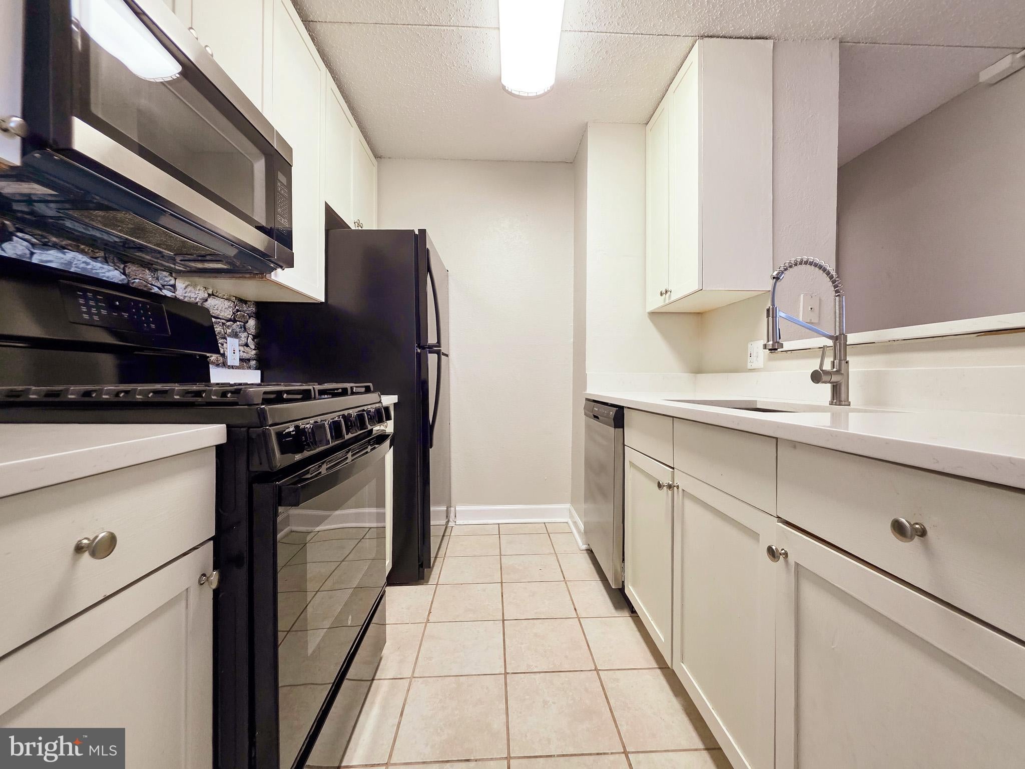 75 S REYNOLDS STREET 116