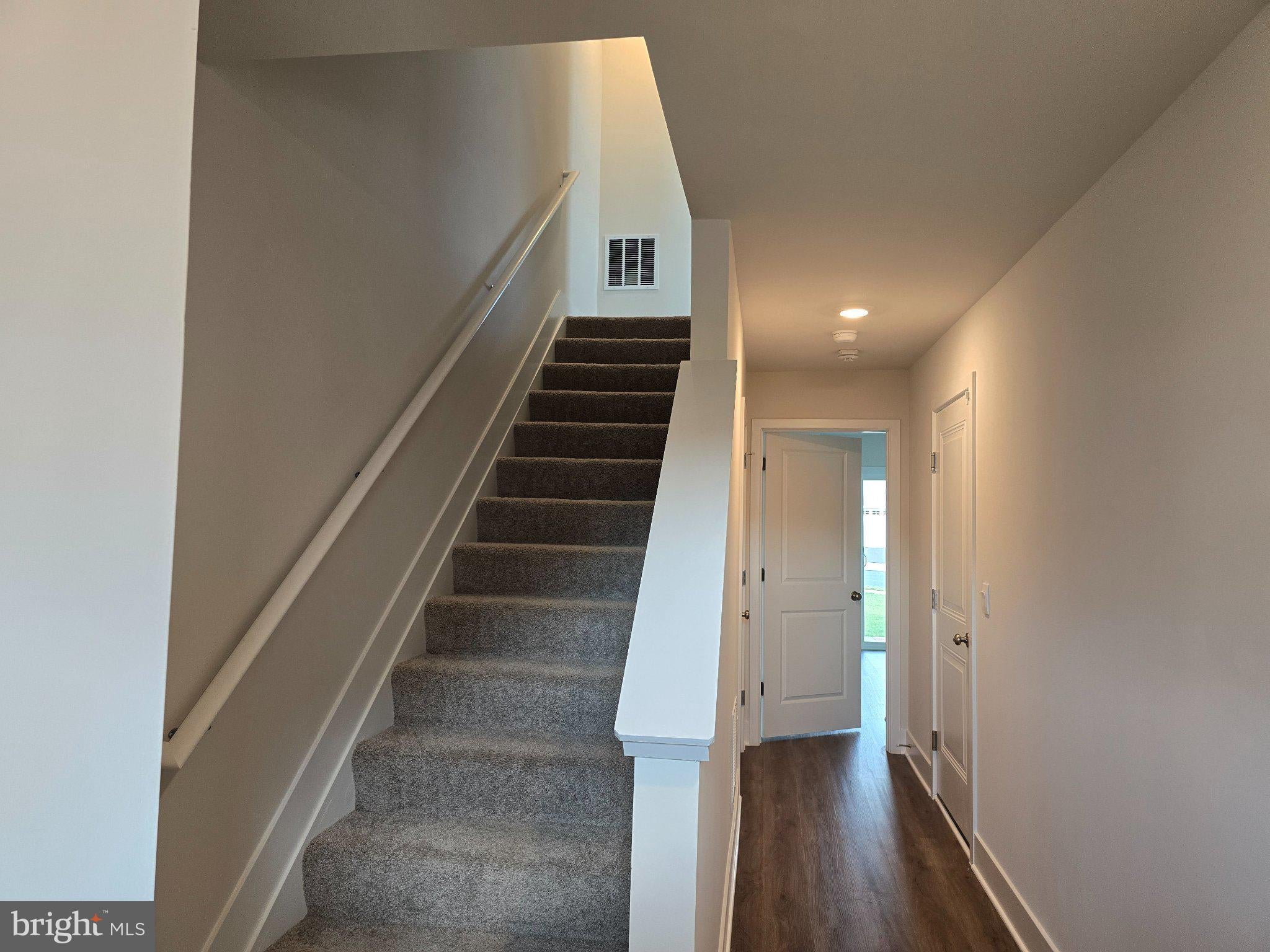 110 SIOUX LOOP