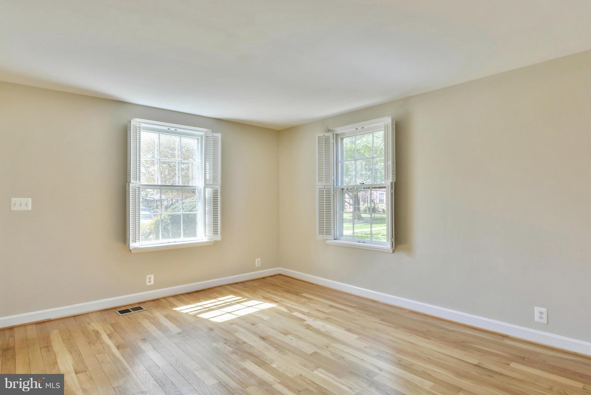 FAIRLINGTON MEWS - Residential