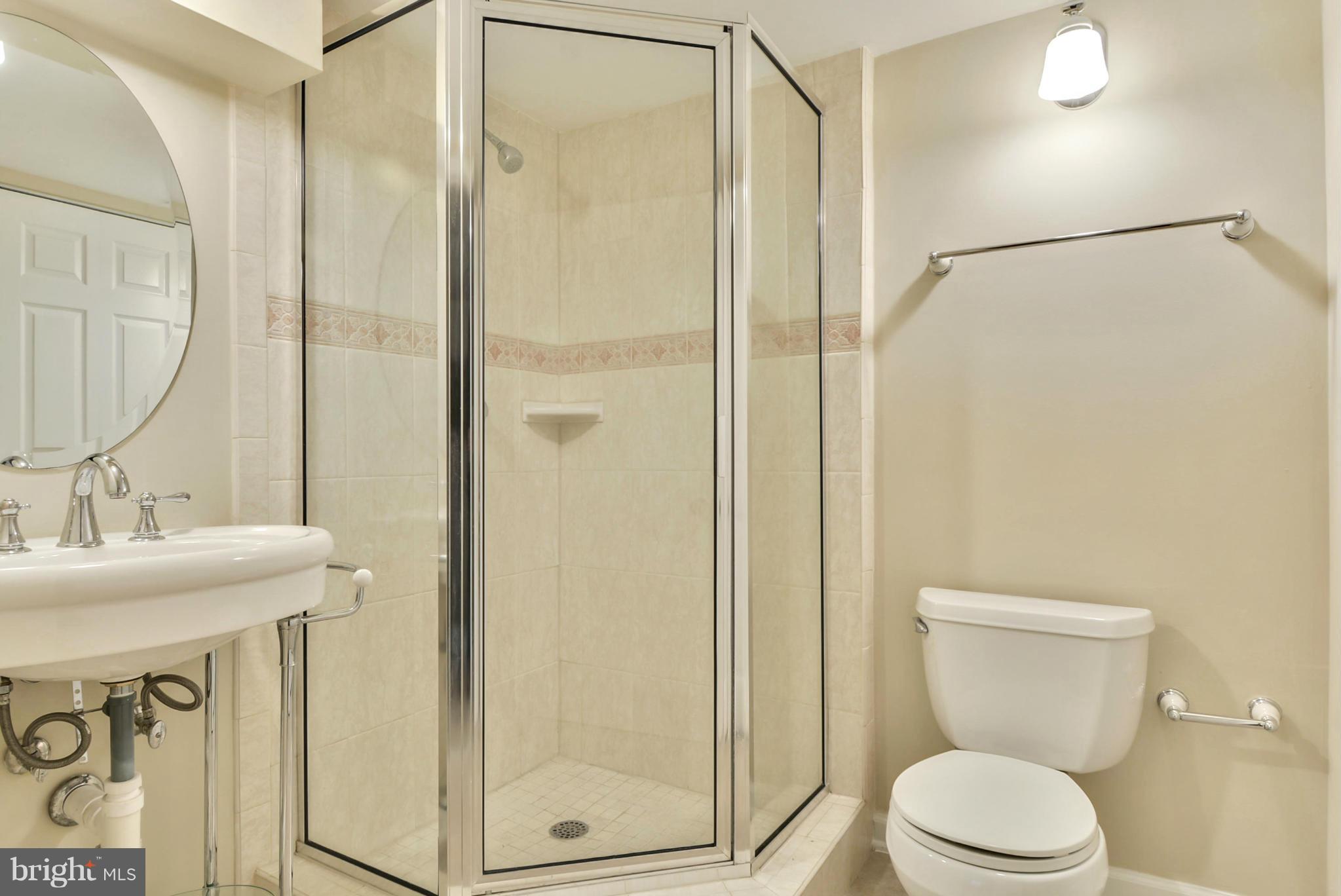 FAIRLINGTON MEWS - Residential