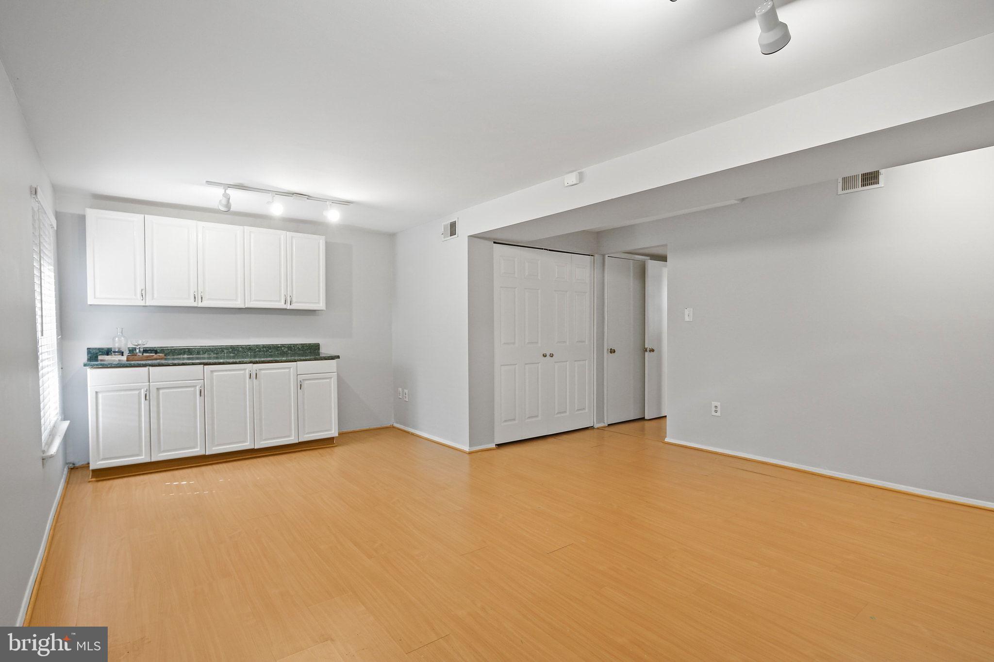 WOODLAND PARK - Residential