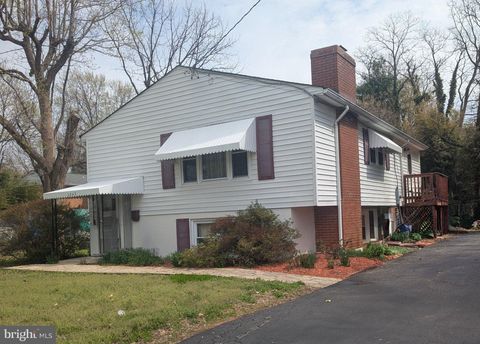 2843 ANNANDALE ROAD FALLS CHURCH VA 22042