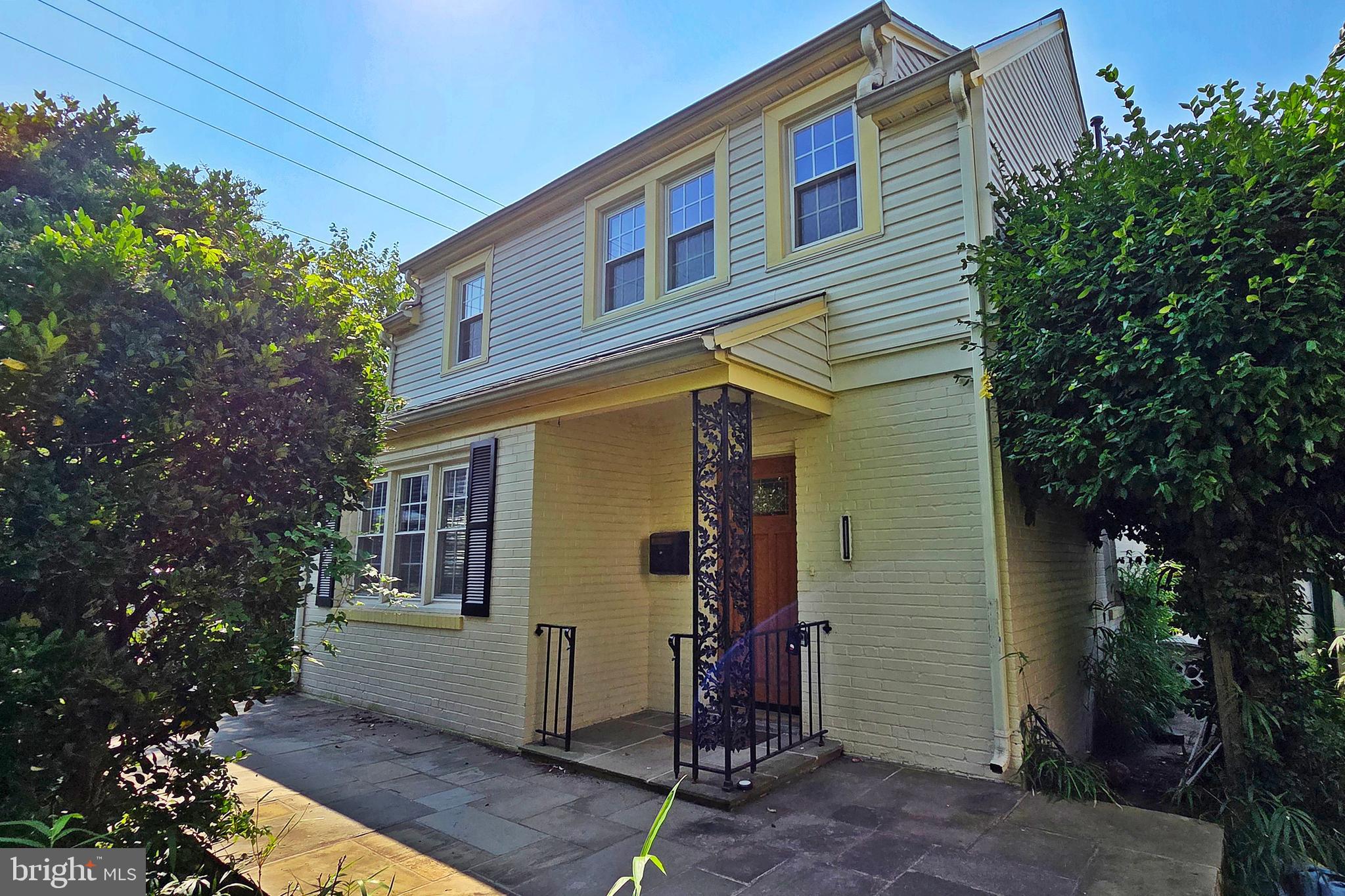 1906 S IVES STREET