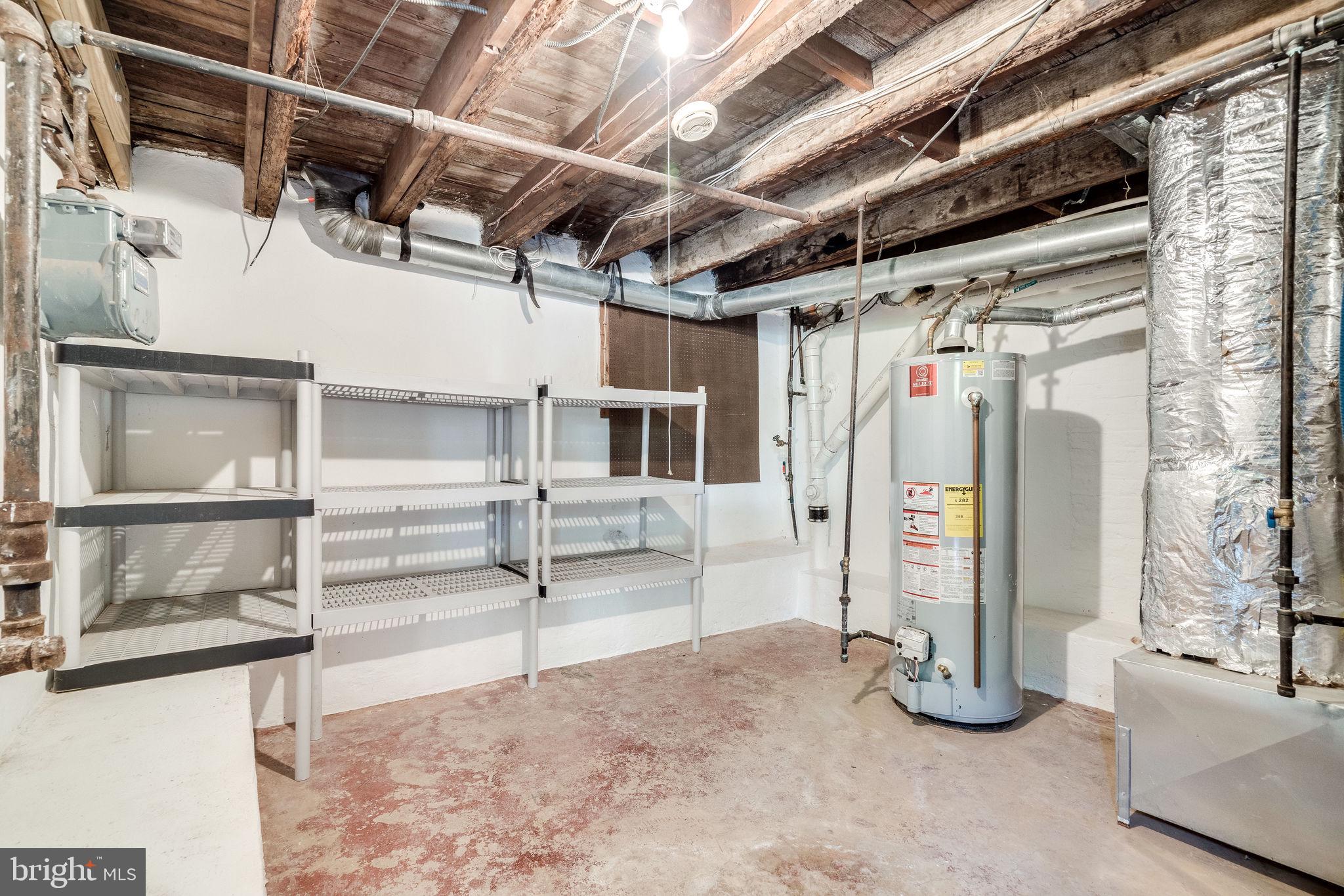 OLD TOWN ALEXANDRIA - Residential Lease