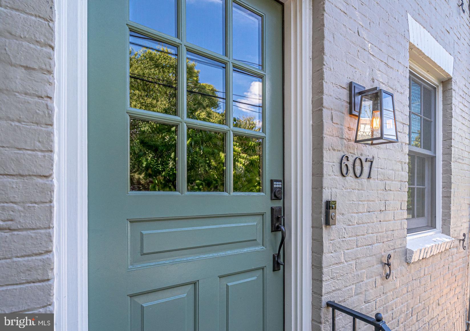 OLD TOWN ALEXANDRIA - Residential Lease
