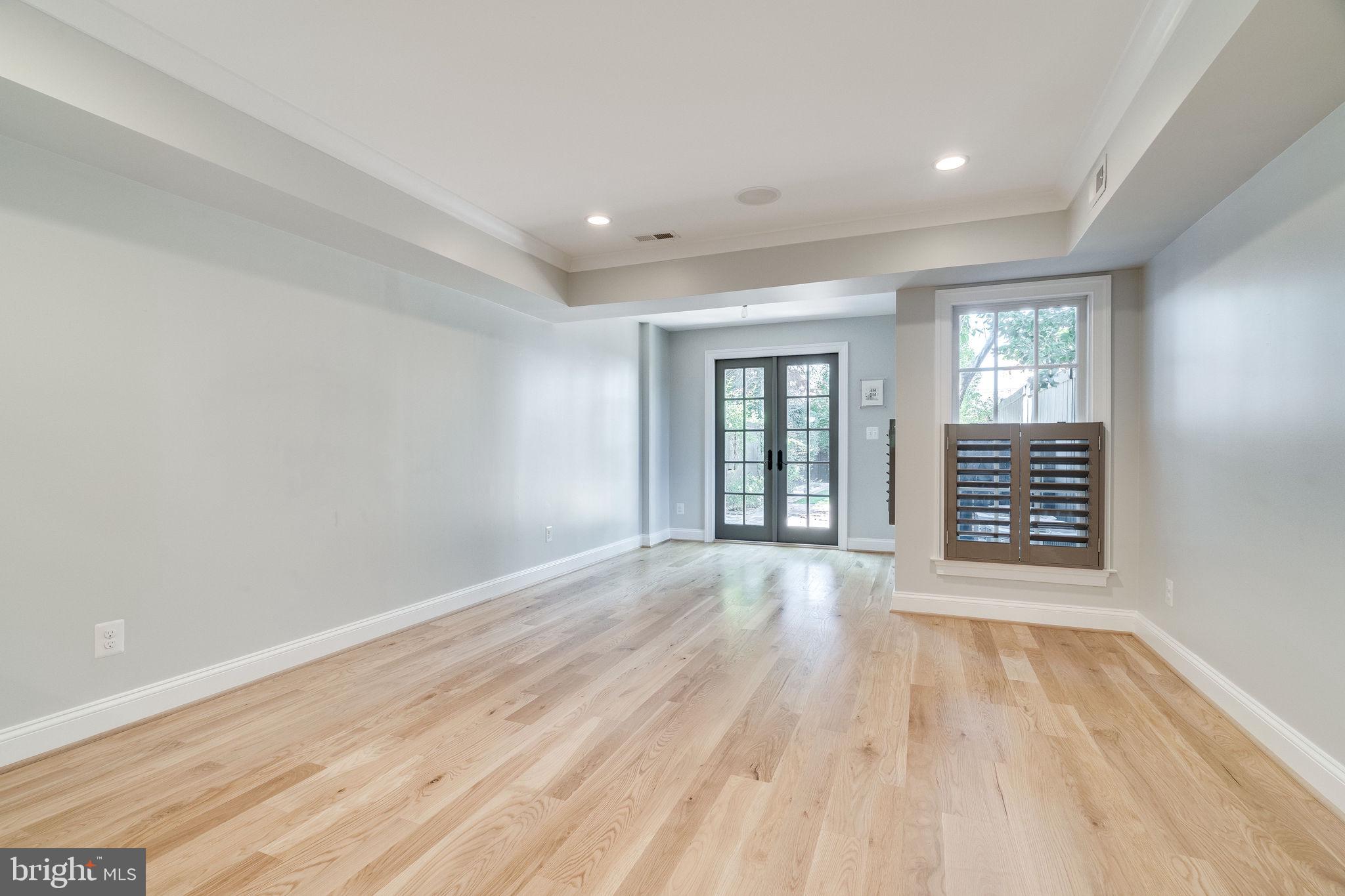 OLD TOWN ALEXANDRIA - Residential Lease