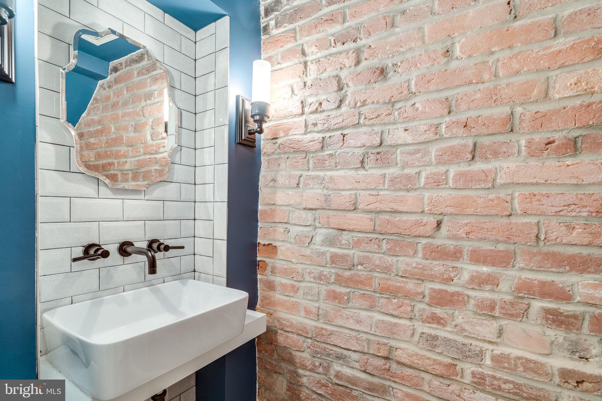OLD TOWN ALEXANDRIA - Residential Lease