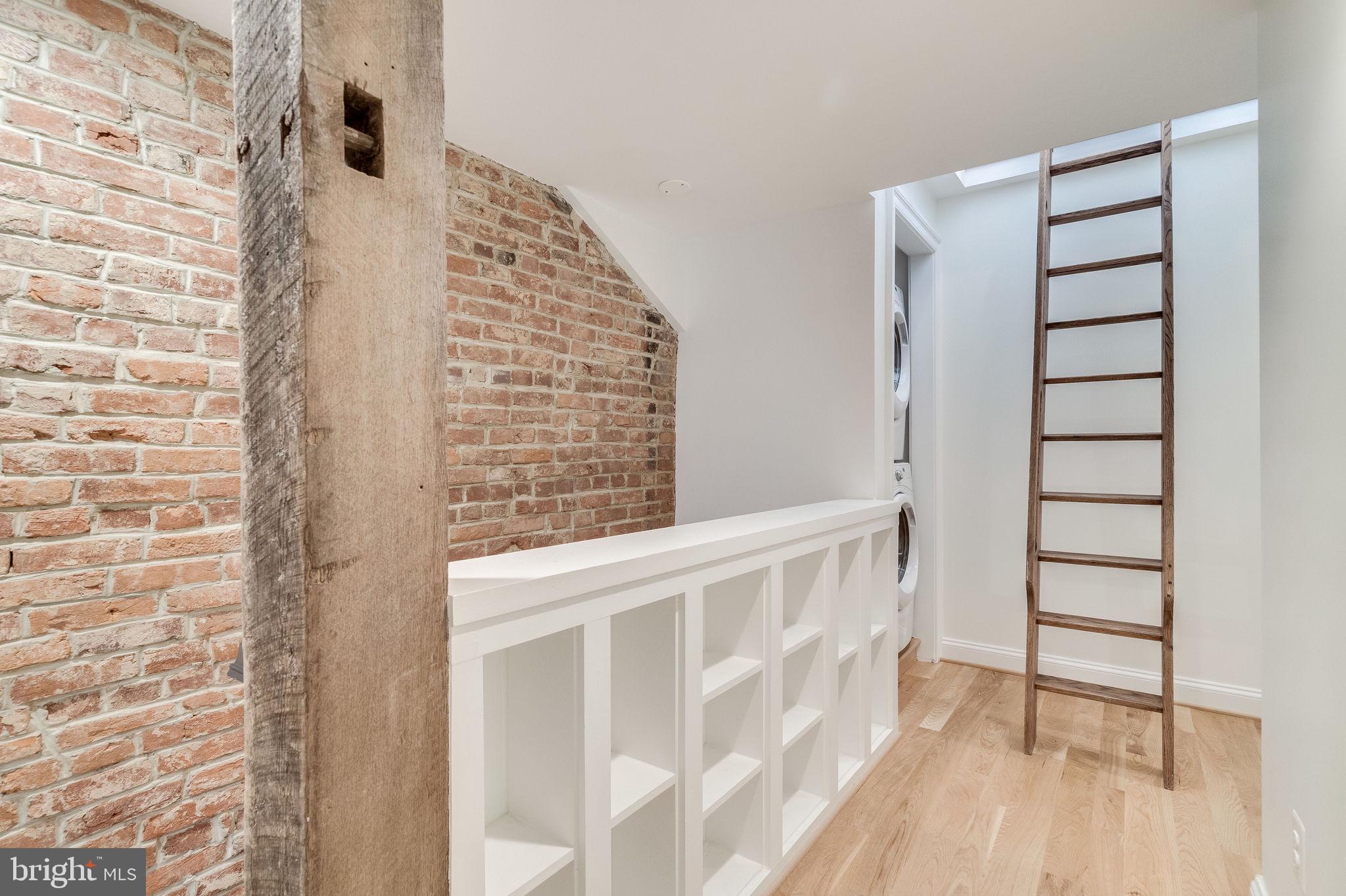 OLD TOWN ALEXANDRIA - Residential Lease
