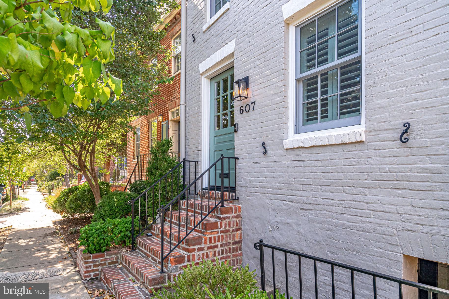 OLD TOWN ALEXANDRIA - Residential Lease