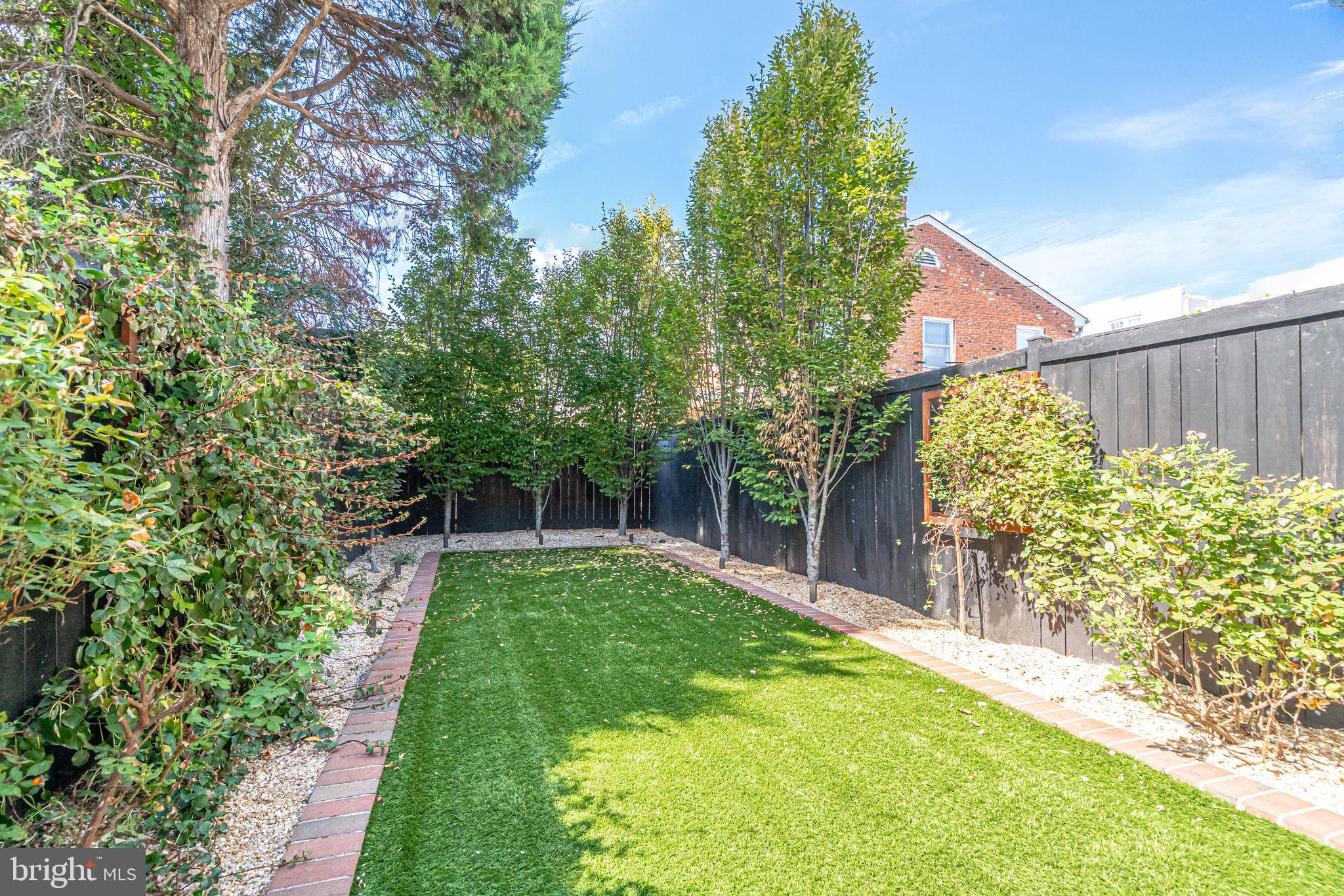 OLD TOWN ALEXANDRIA - Residential Lease