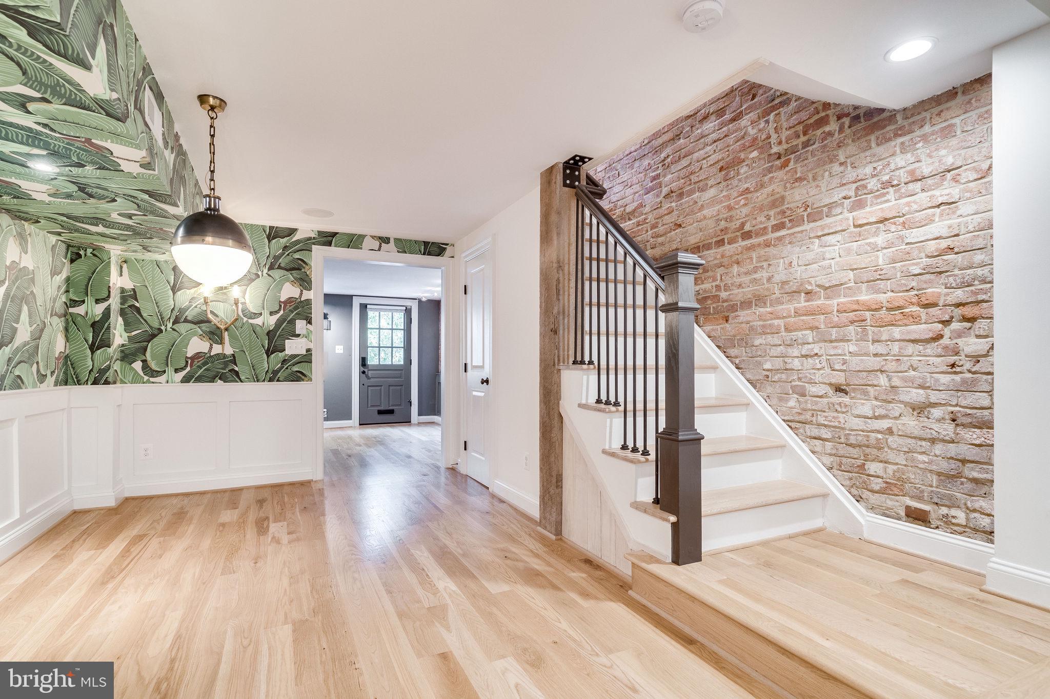 OLD TOWN ALEXANDRIA - Residential Lease