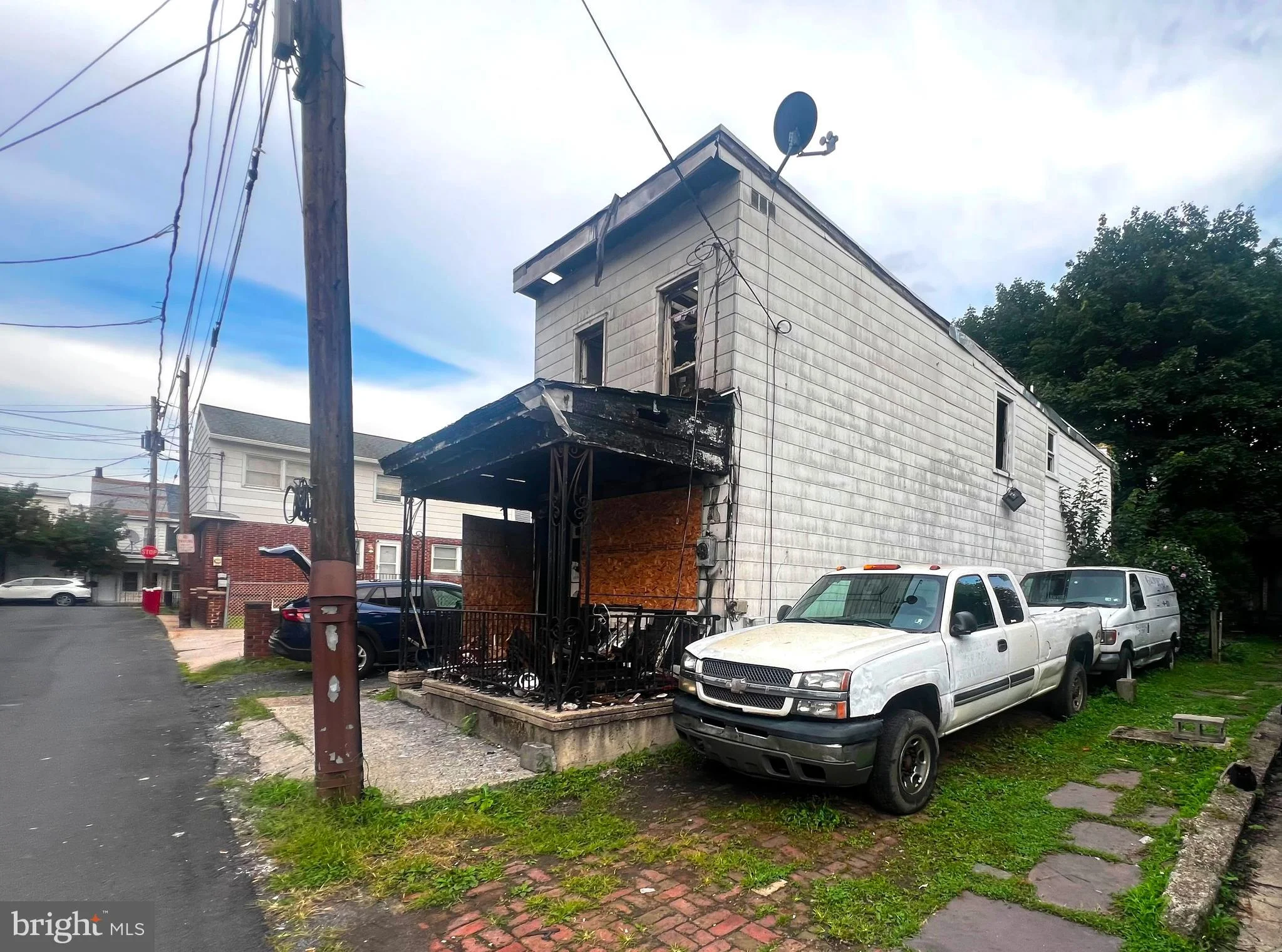 214 W Columbus Street, Shenandoah, PA, 17976