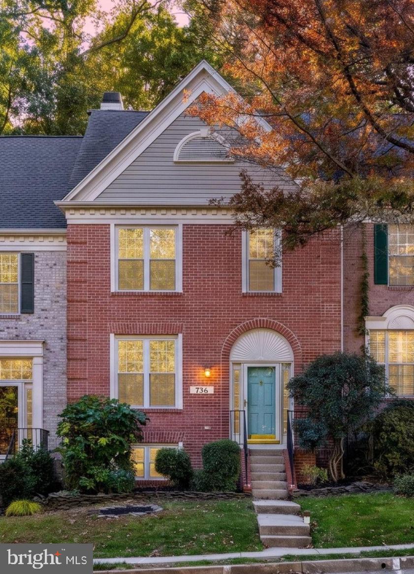 736 LEISTER DRIVE